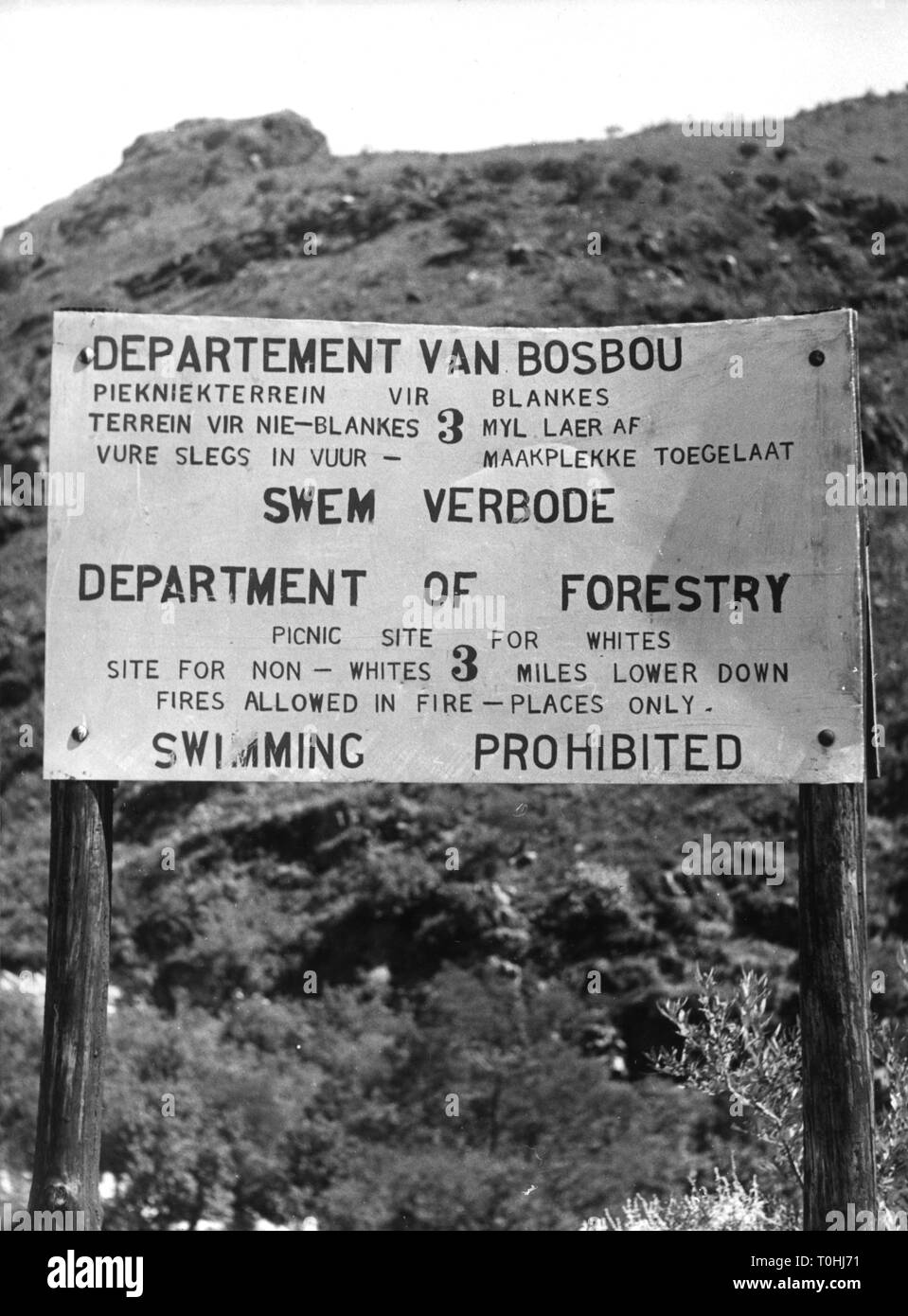 Geographie/Reisen, Südafrika, Politik, Rassentrennung, Zeichen an einem öffentlichen Campingplatz, 1961, Additional-Rights - Clearance-Info - Not-Available Stockfoto