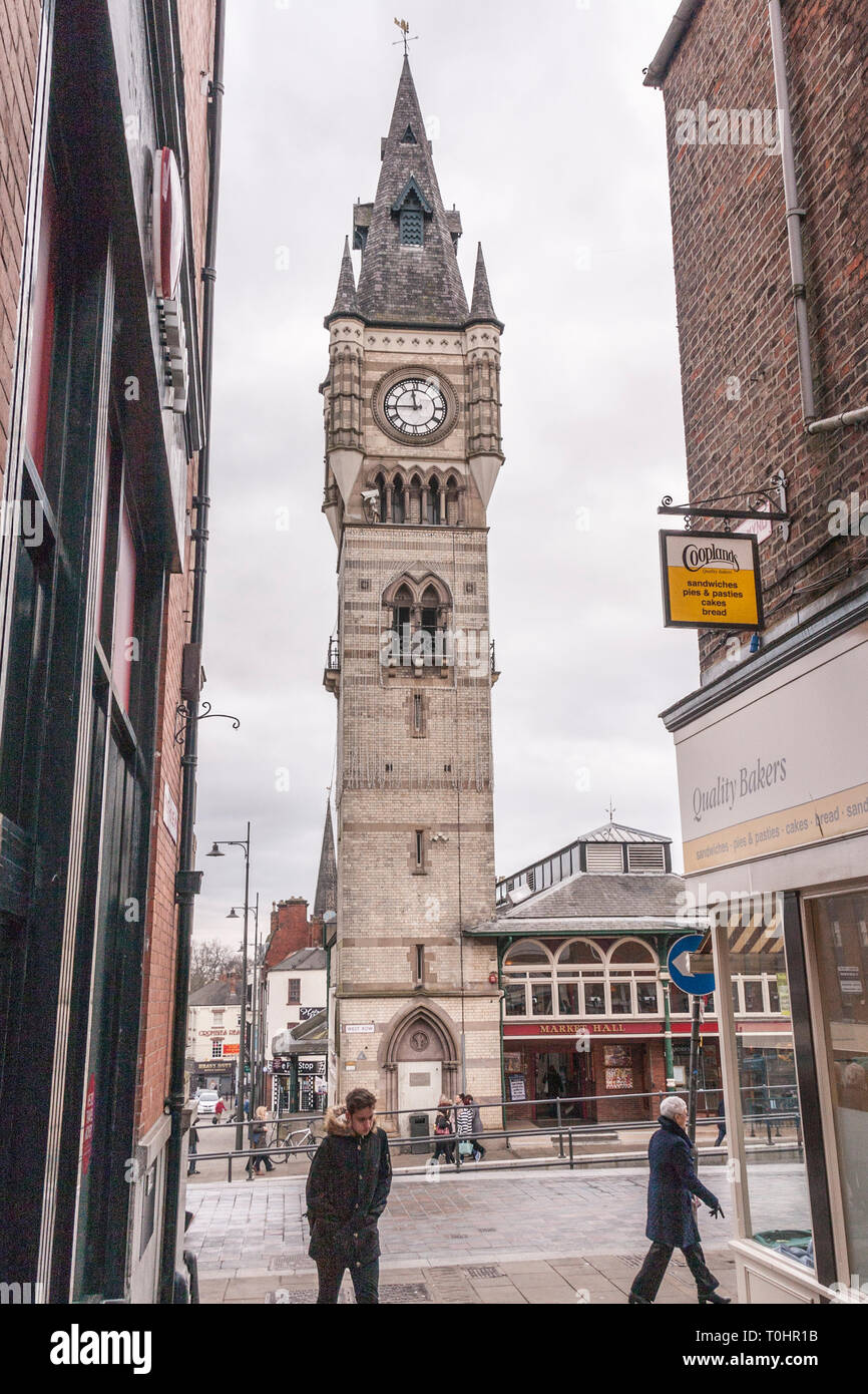 Die Stadtuhr in Darlington, England, Großbritannien Stockfoto