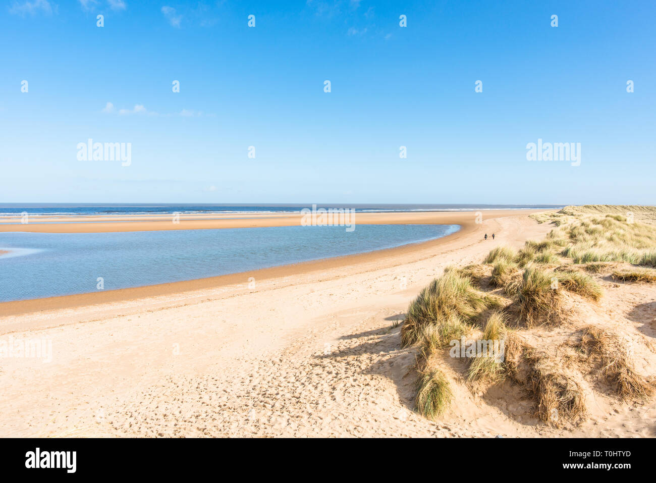 Sand Dünen, wo Norfolk Coast Path National Trail von Barnham Overy Staithe das Meer erreicht, East Anglia, England, UK. Stockfoto