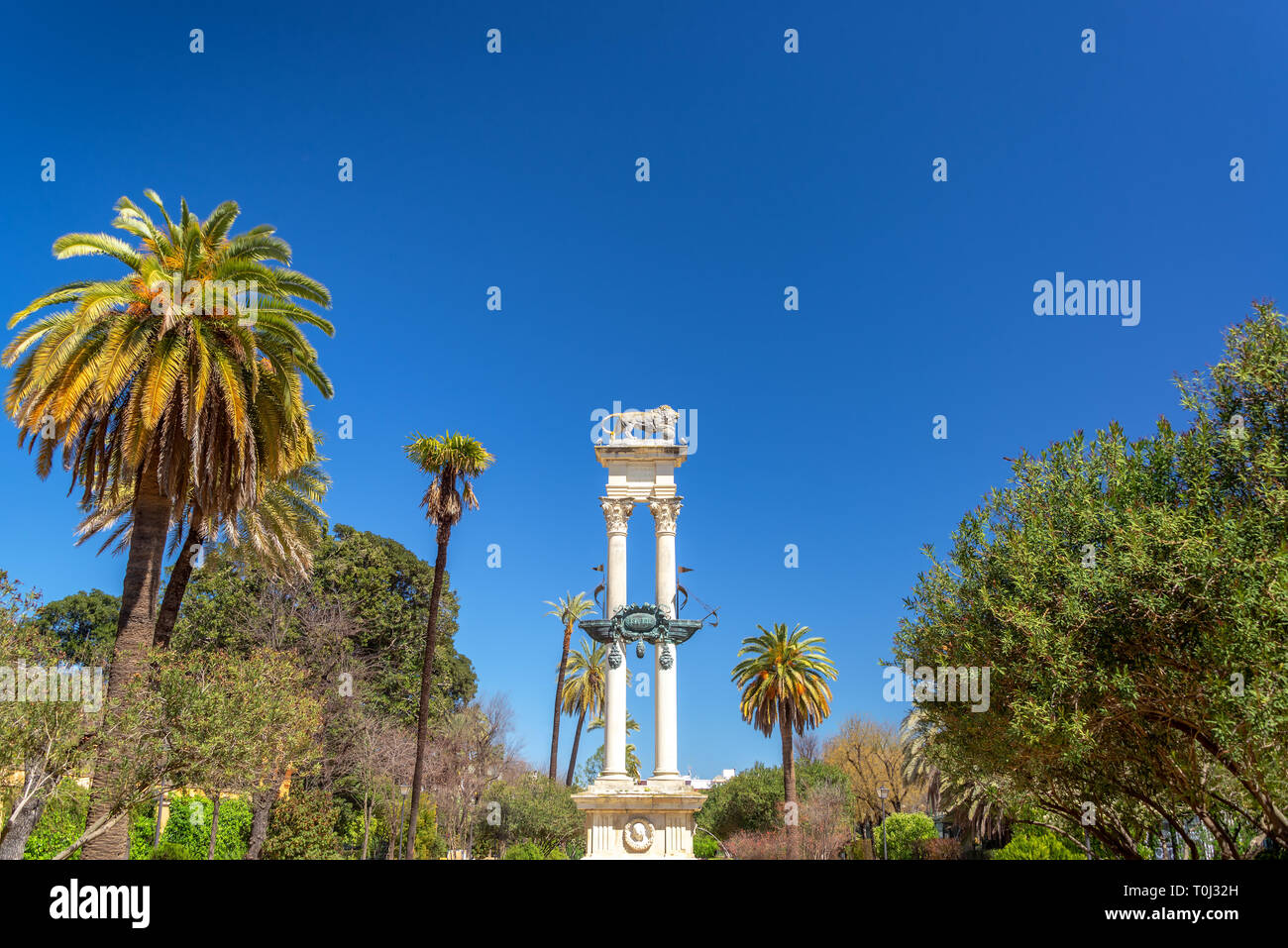 Denkmal von Christoph Kolumbus in den Gärten von Murillo in Sevilla, Spanien Stockfoto