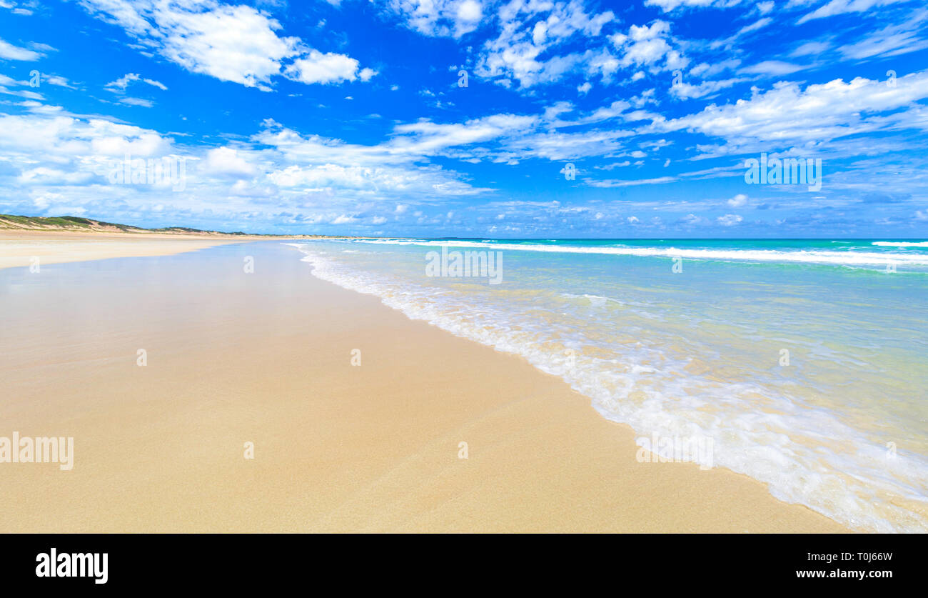 Cable Beach, Broome, ein schöner sonniger Tag am Cable Beach, Broome, Western Australia Stockfoto