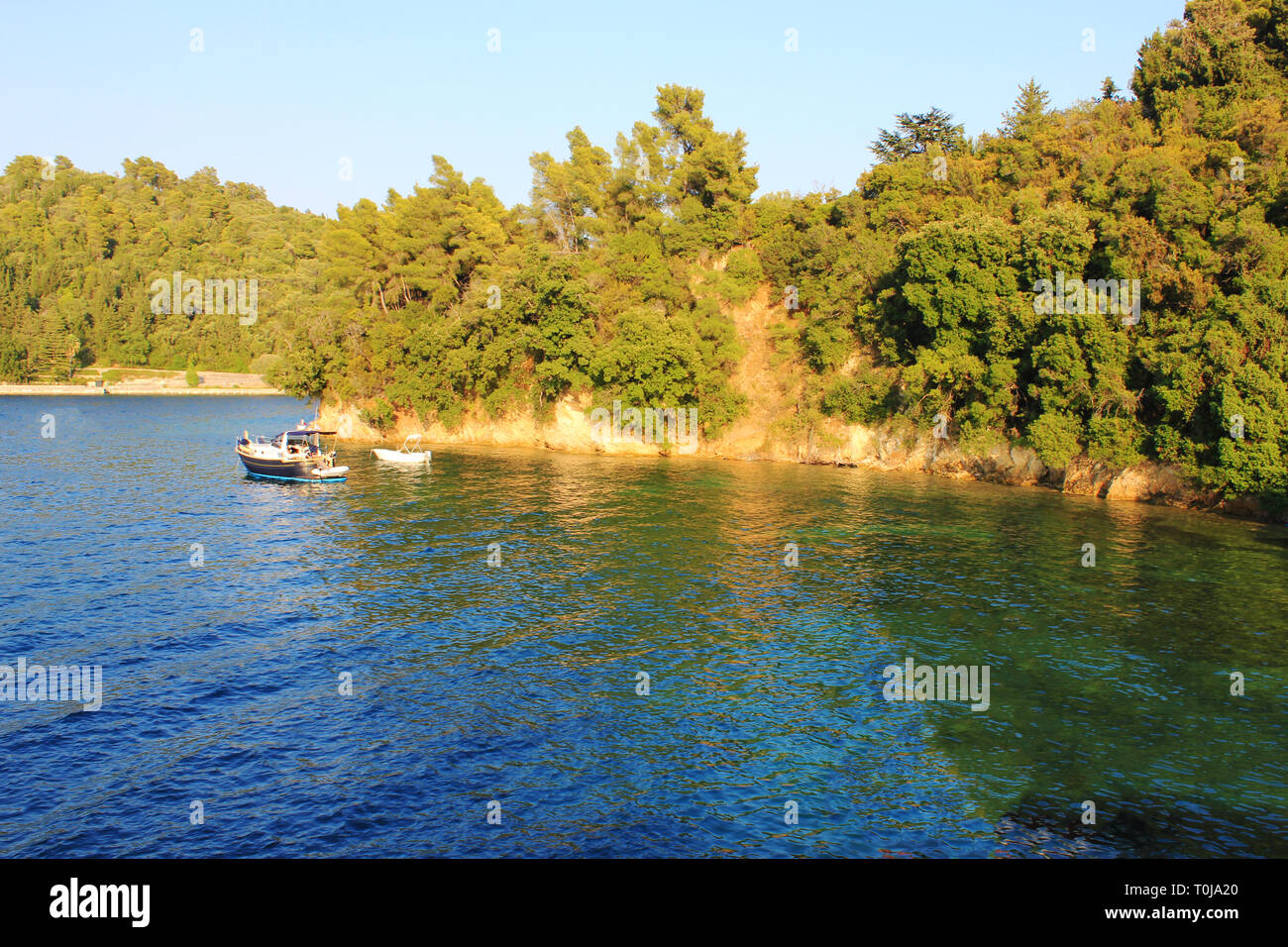Wunderschöne Insel Scorpios (Ionisches Meer), von Onassis in Familienbesitz. Stockfoto
