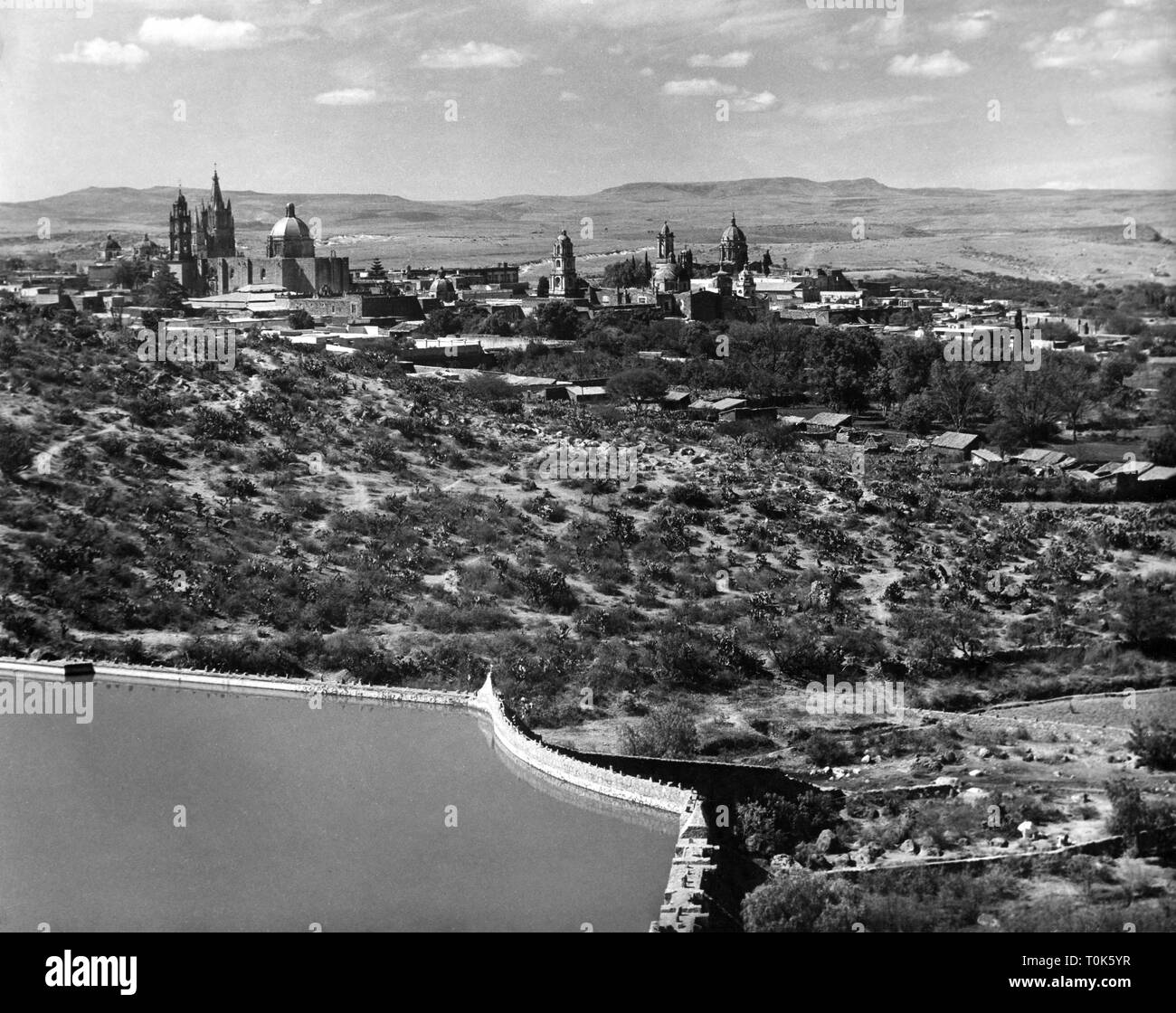 Geographie/Reisen, Mexiko, San Miguel de Allende, Blick auf die Stadt/Stadtansichten, Übersicht, 1950er Jahre, Additional-Rights - Clearance-Info - Not-Available Stockfoto