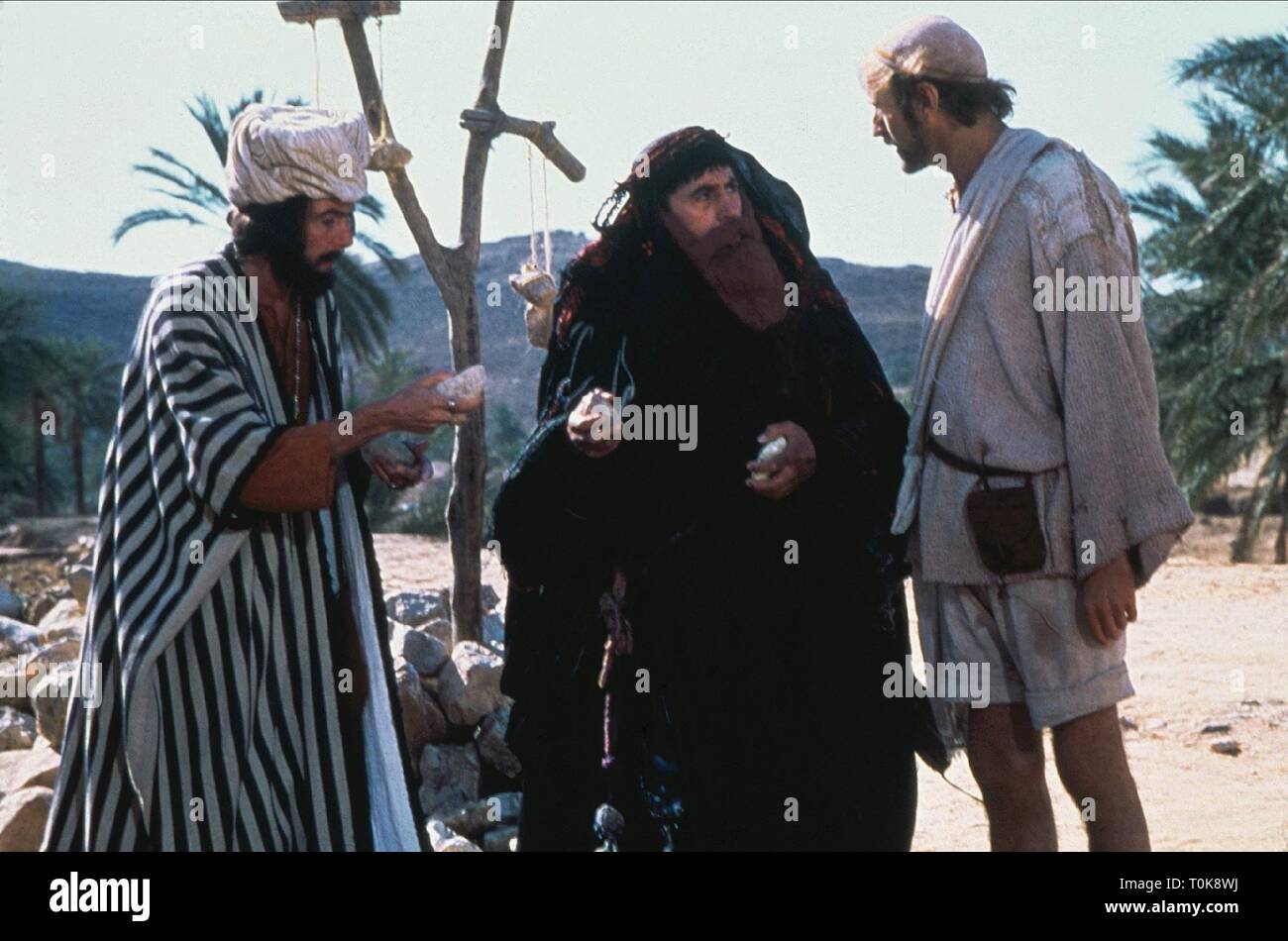 ERIC IDLE, Terry Jones, Graham Chapman, MONTY PYTHON'S LEBEN DES BRIAN, 1979 Stockfoto