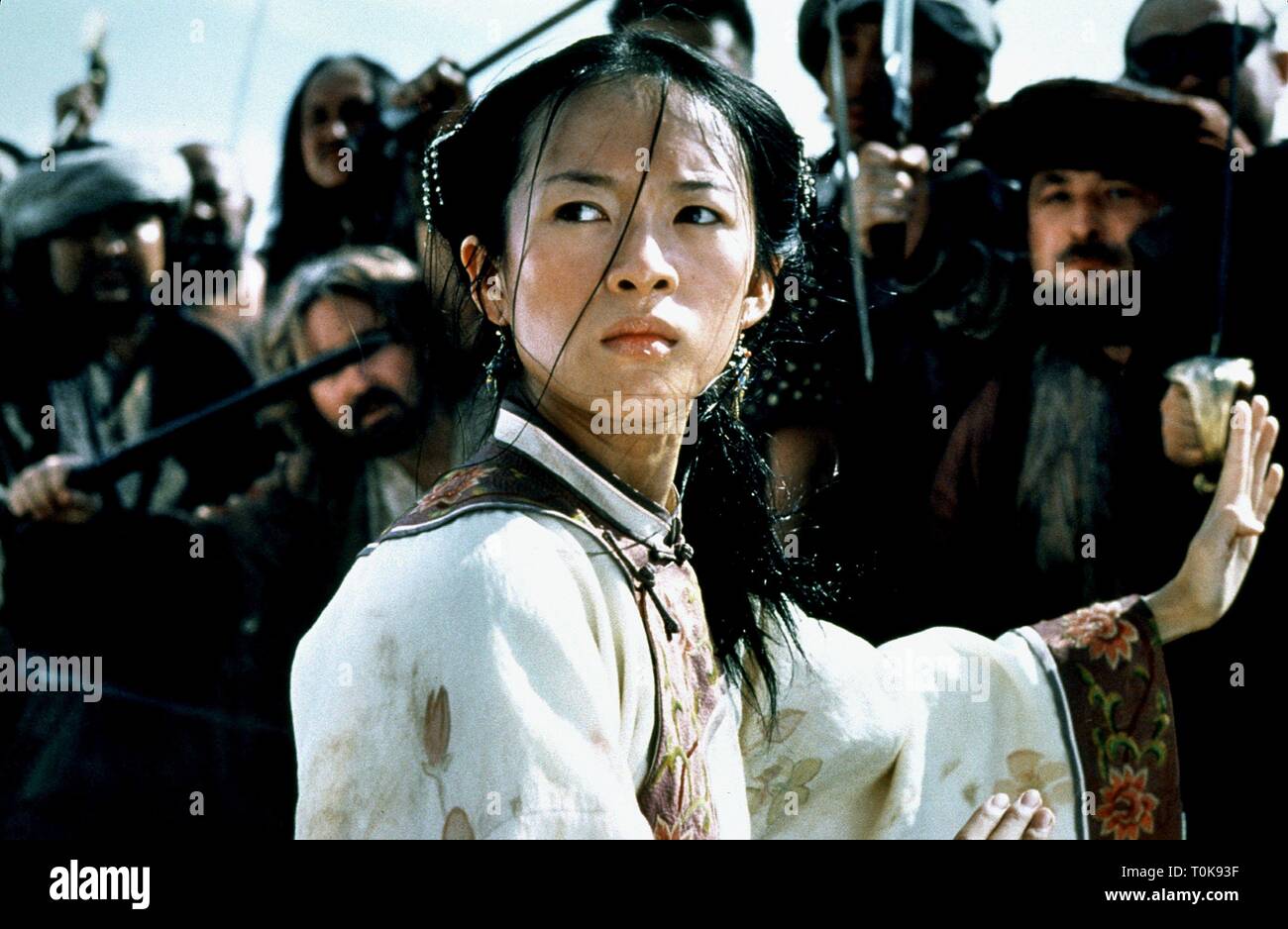 Crouching Tiger Hidden Dragon Zhang Ziyi Crouching Tiger Hidden Dragon Aka Wo Hu Cang Long Ziyi Zhang Datum 2001 Stockfotografie Alamy