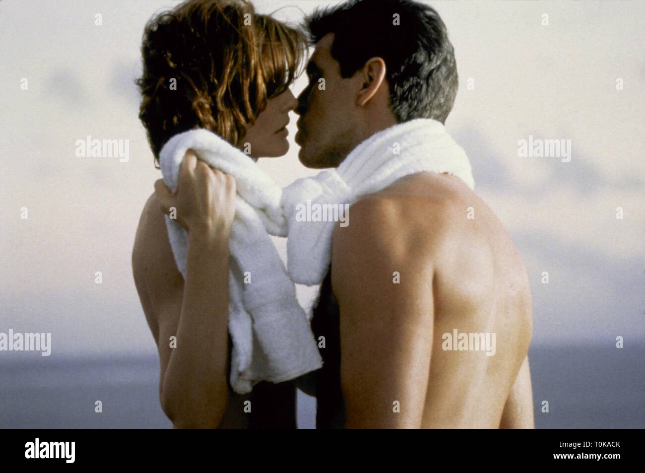 RENE RUSSO, PIERCE BROSNAN, Die Thomas Crown Affäre, 1999