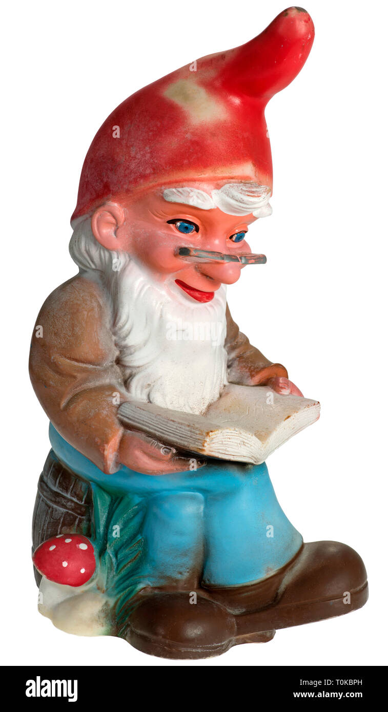 Garden gnome with book -Fotos und -Bildmaterial in hoher Auflösung – Alamy