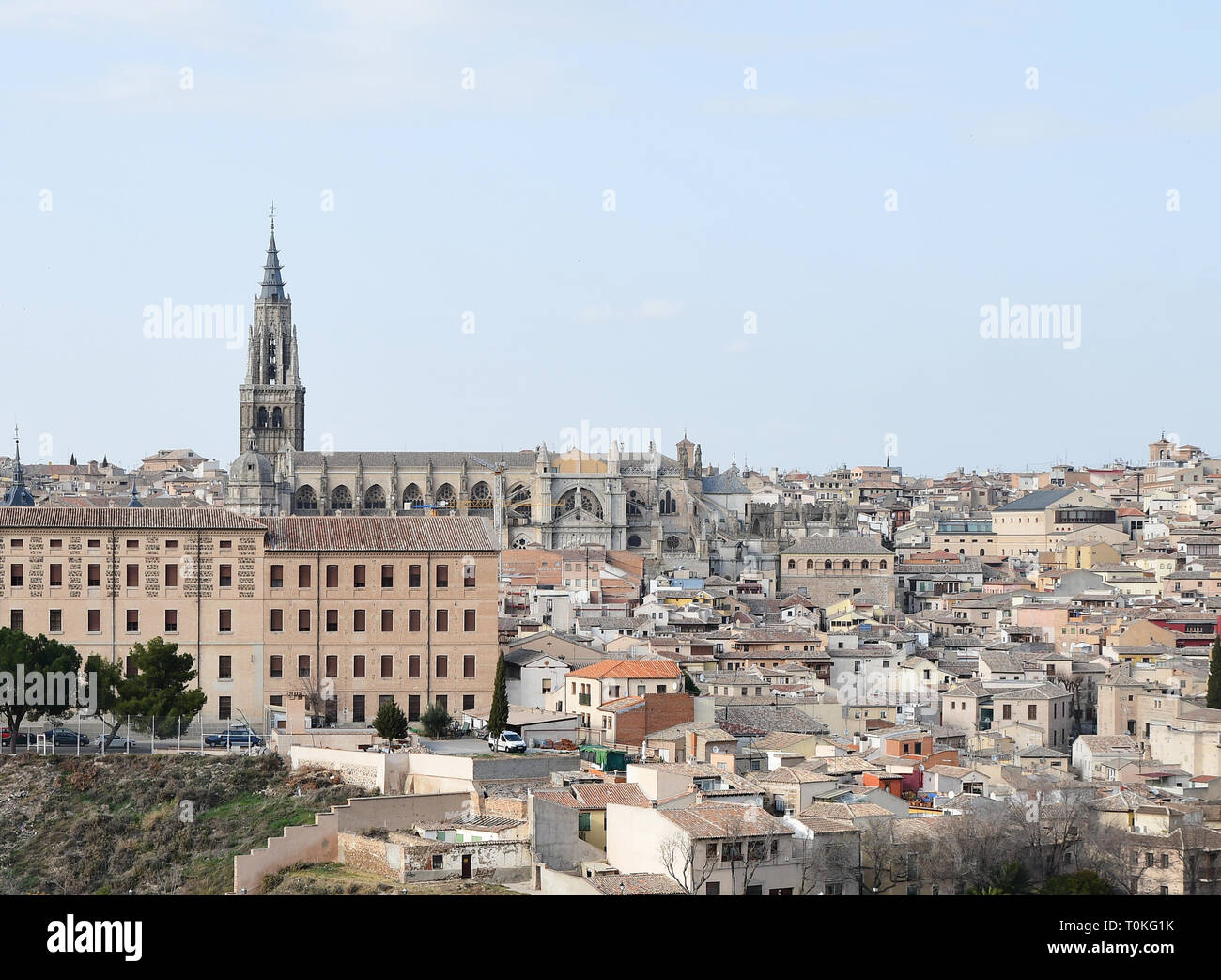 TOLEDO - SPANIEN - Feb 20, 2019: Der primas Kathedrale der Heiligen Maria von Toledo ist eine römisch-katholische Kirche in Toledo, Spanien. Es ist der Sitz des Metropoliten Stockfoto