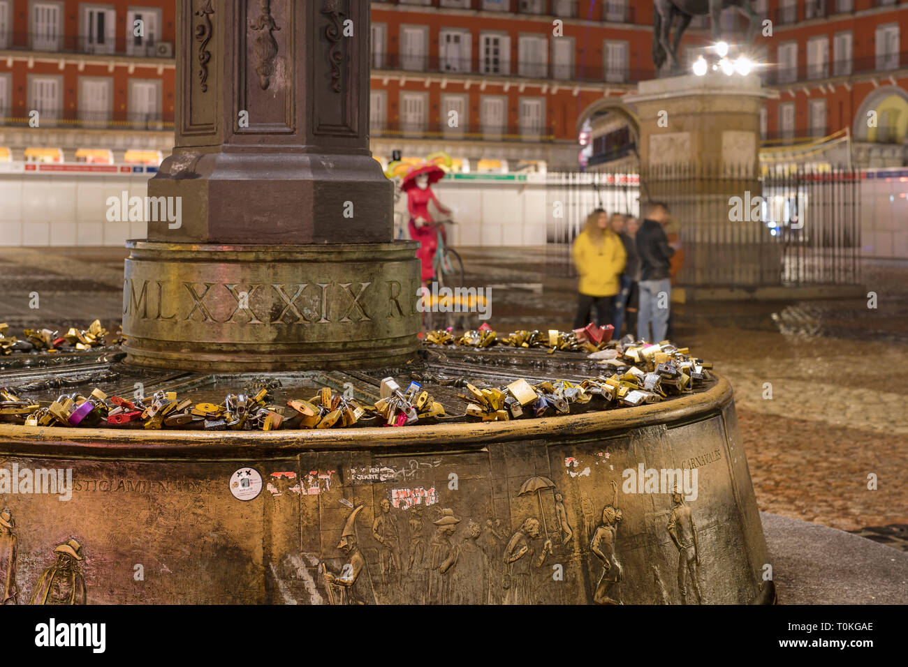 Liebe Vorhängeschlösser, Plaza Mayor, Madrid Stockfoto
