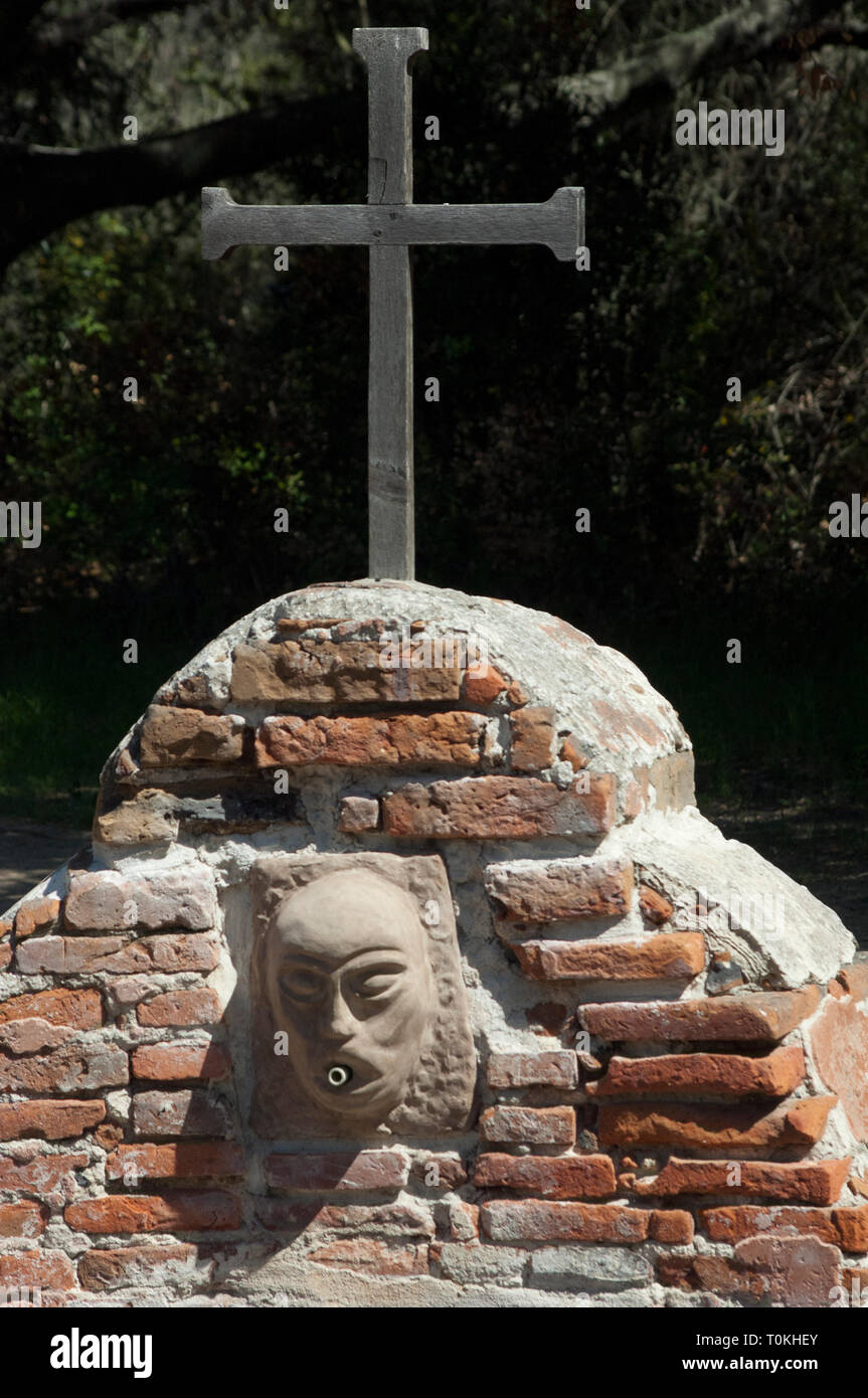 Lavanderia (Wäsche) Brunnen gebaut von der Chumasch im La Purisima Mission in der Nähe von Lompoc CA. Digitale Fotografie Stockfoto