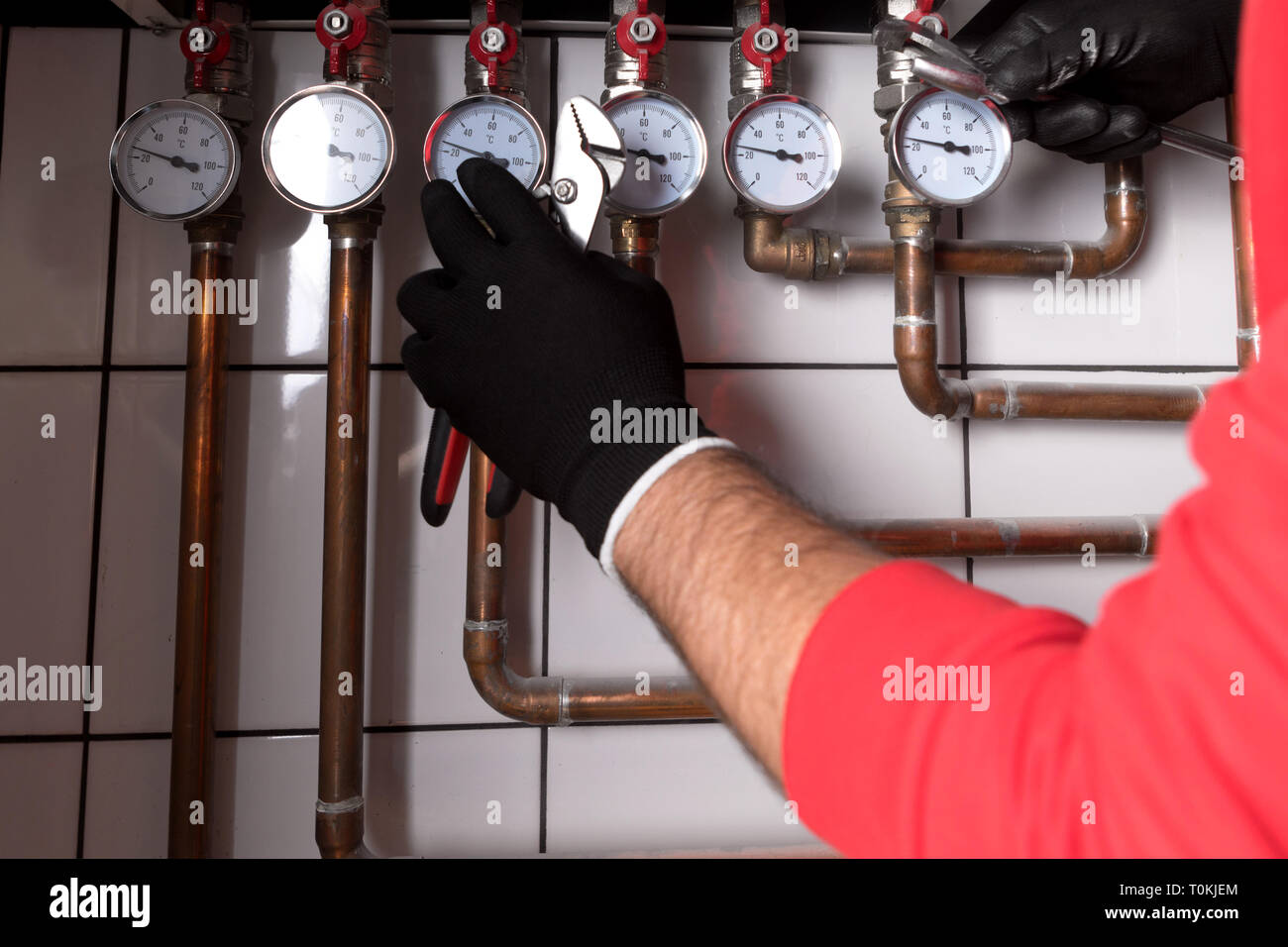 Klempner Befestigung Zentralheizung Stockfoto