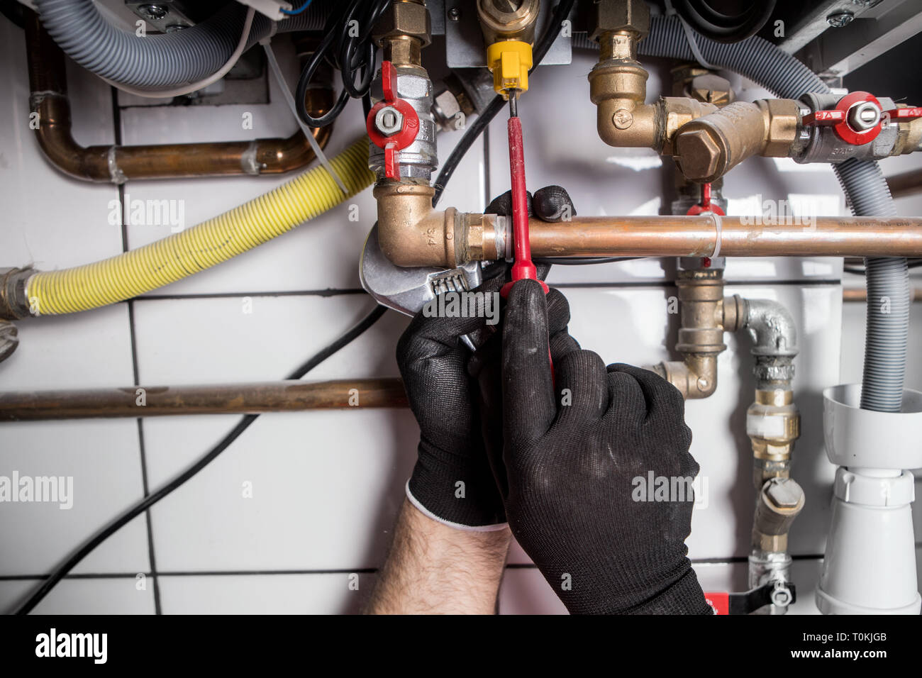 Klempner Befestigung Zentralheizung Stockfoto