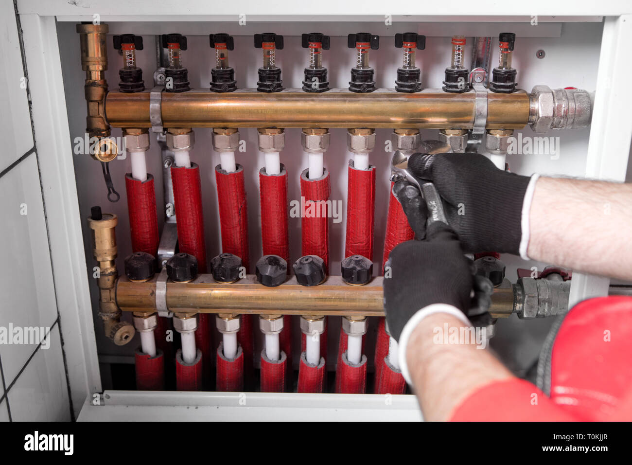 Klempner Befestigung Zentralheizung Stockfoto