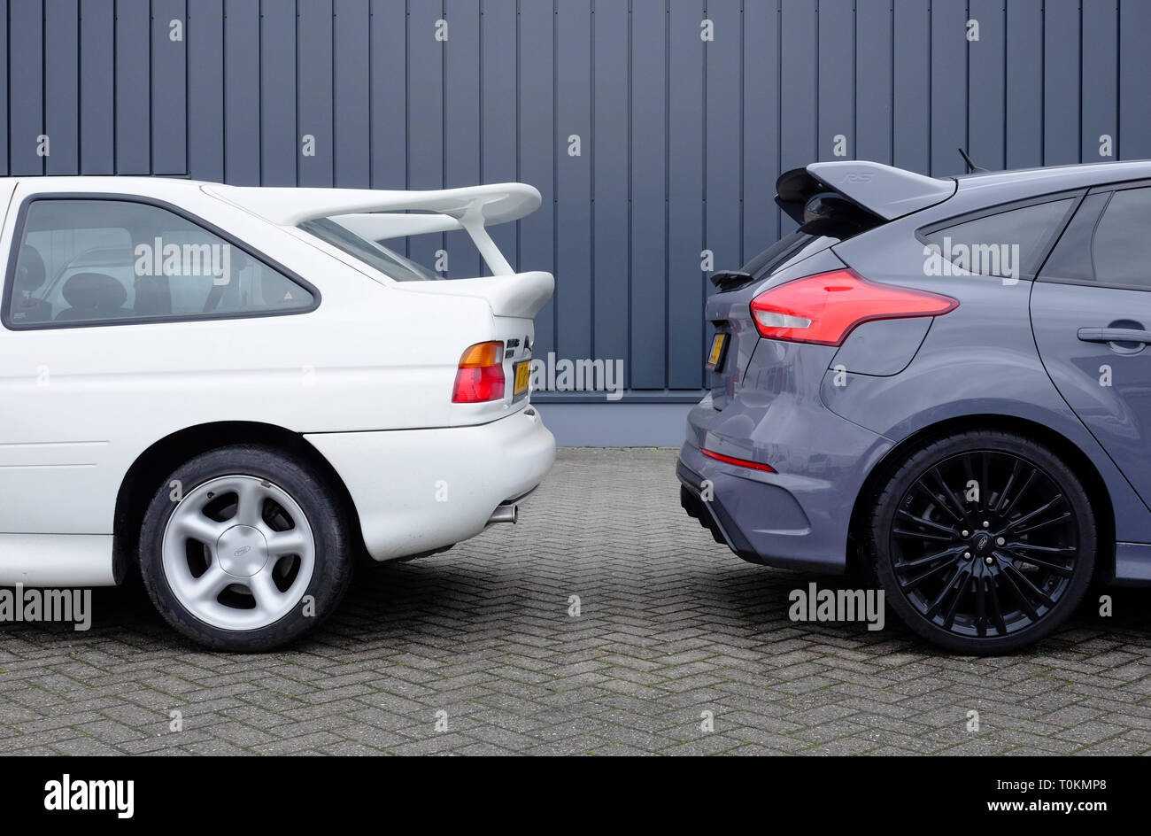 Ford Escort RS Cosworth vs Ford Focus RS Erzeugung Abstand von 20 Jahren Stockfoto