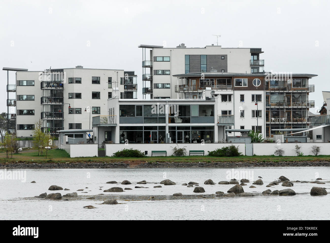 Moderne Architektur mehrfamilien Wohngebiet auf dem Gelände der ehemaligen Schiffswerft auf Varvsholmen in Kalmar Län, Schweden. 2. Mai 2008 © wojciech Strozyk/Alam Stockfoto