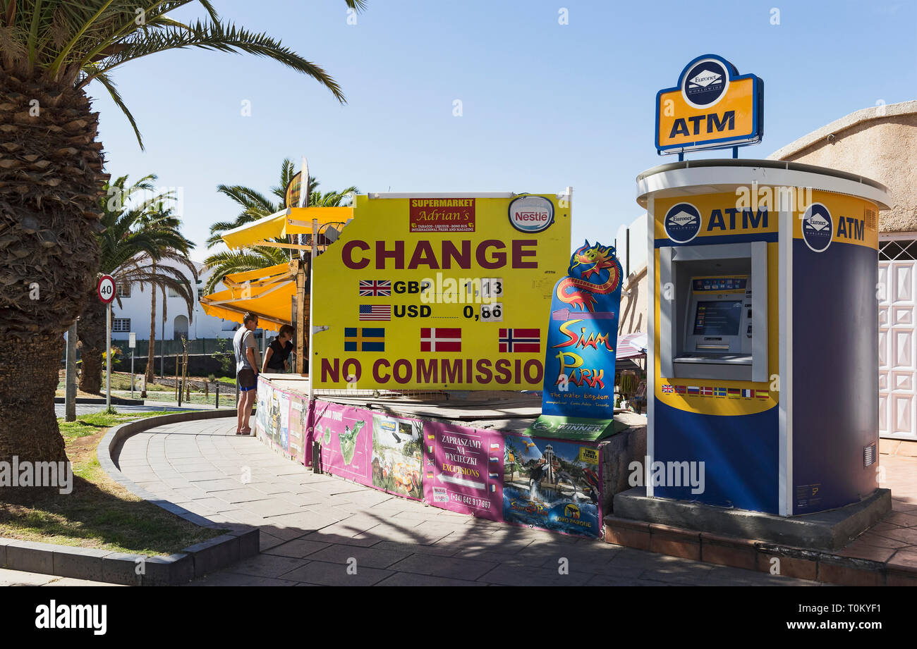 Geldautomaten und Wechselstube stand in Costa Adeje, Teneriffa auf den Kanarischen Inseln, Spanien. Stockfoto