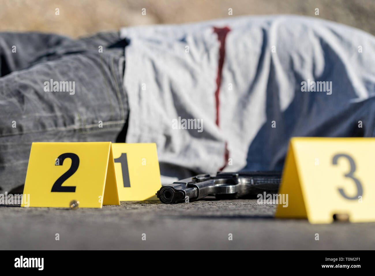 ID-Zelte am Tatort nach Schießerei Stockfoto