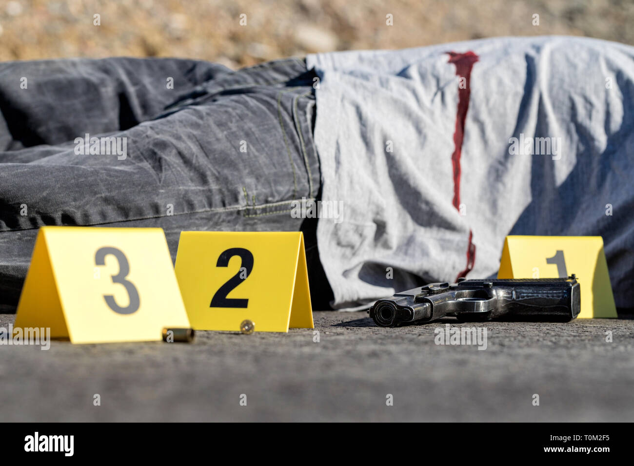 ID-Zelte am Tatort nach Schießerei Stockfoto