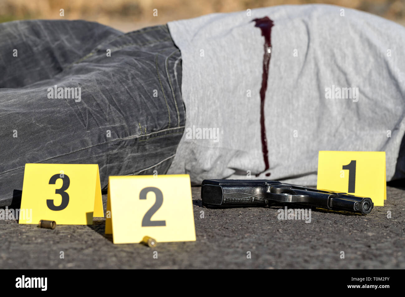 ID-Zelte am Tatort nach Schießerei Stockfoto