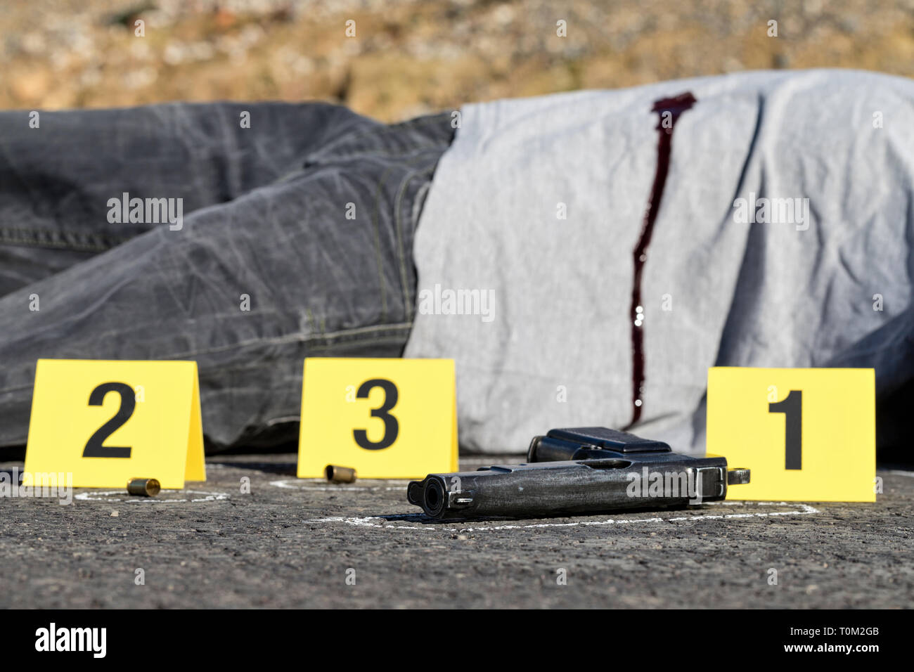 ID-Zelte am Tatort nach Schießerei Stockfoto