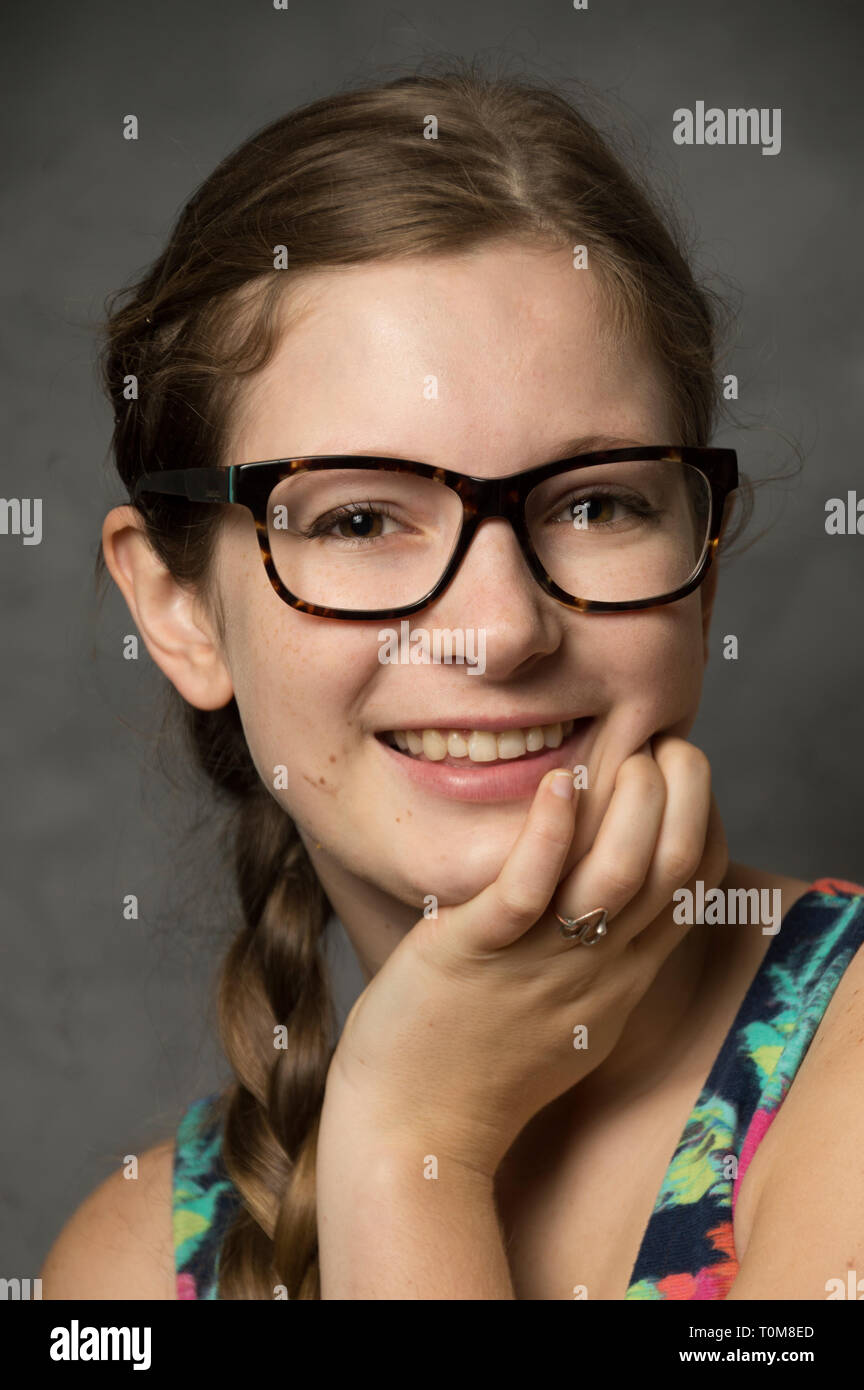 Porträt von 18 Jahre alt Hannah Rigg. Stockfoto