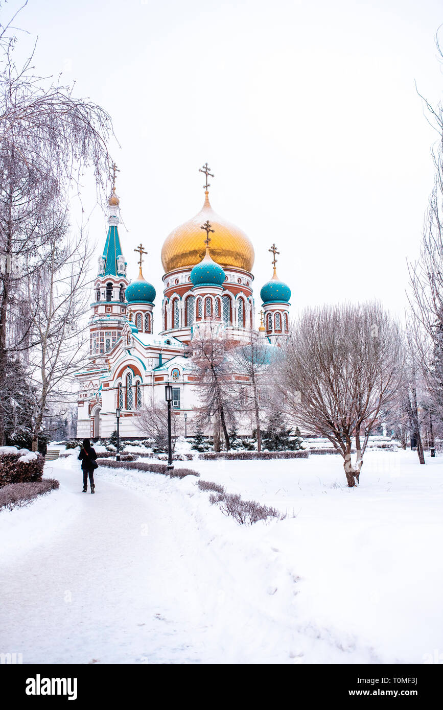Kathedrale im Winter, Omsk, Sibirien, Russland Stockfoto