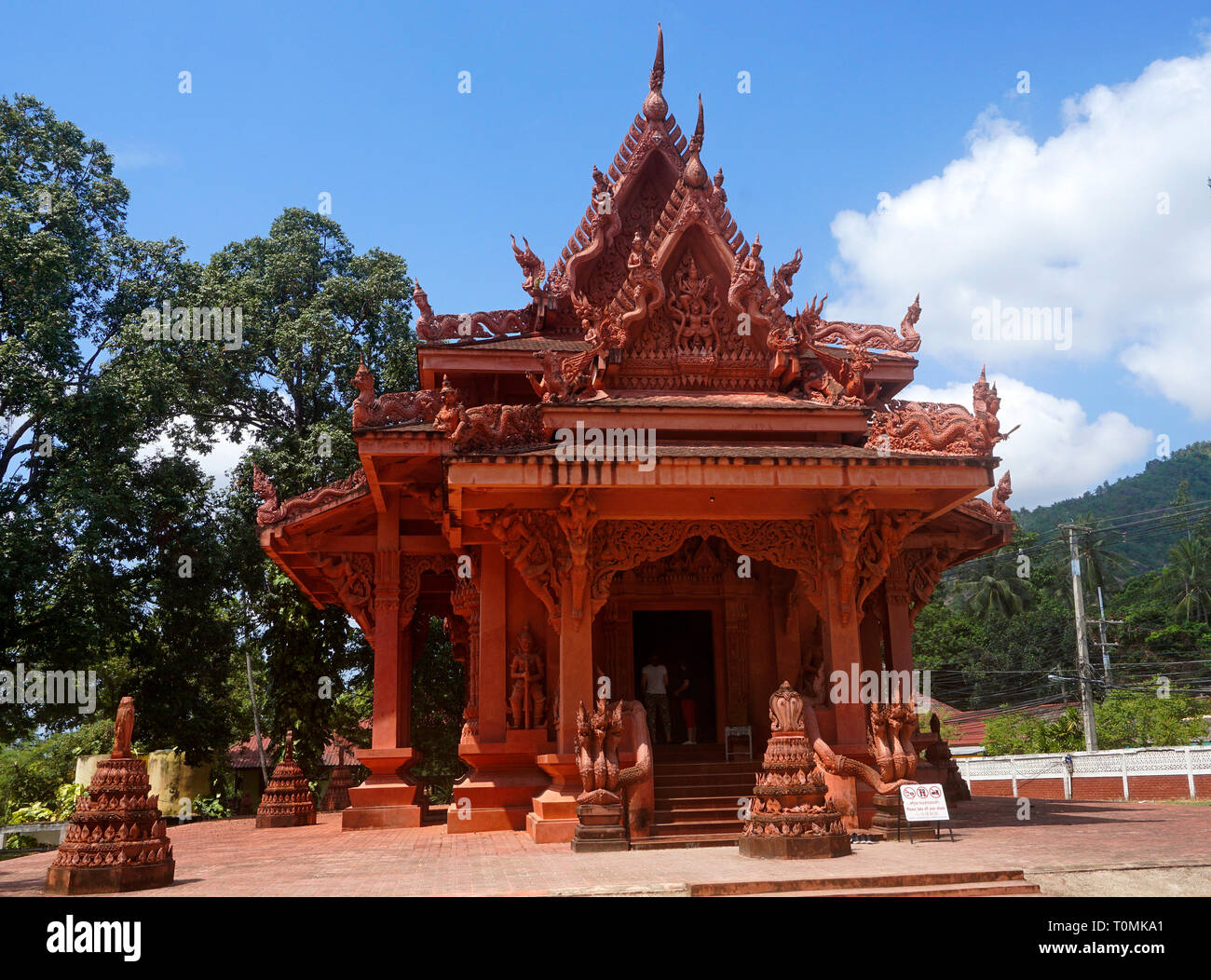 Wat Ratchathammaram oder Wat Sila Ngu Tempel, Rot Tempel von Terrakotta, Koh Samui, Surat Thani, Golf von Thailand, Thailand Stockfoto