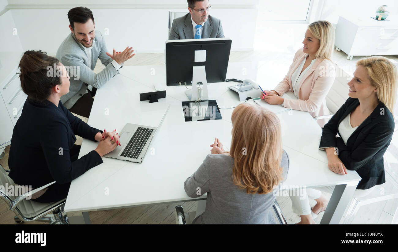 Geschäft Leute Konferenz- und Tagungsräume im modernen Büro Stockfoto
