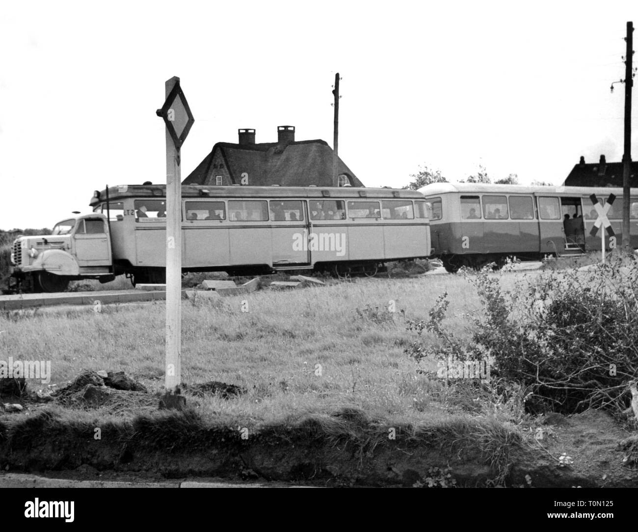 Verkehr/Transport, Bahn, Zug, Außen, Insel Sylt Zug, Zug mit Borgward licht Triebwagen, 1950er Jahre, Additional-Rights - Clearance-Info - Not-Available Stockfoto