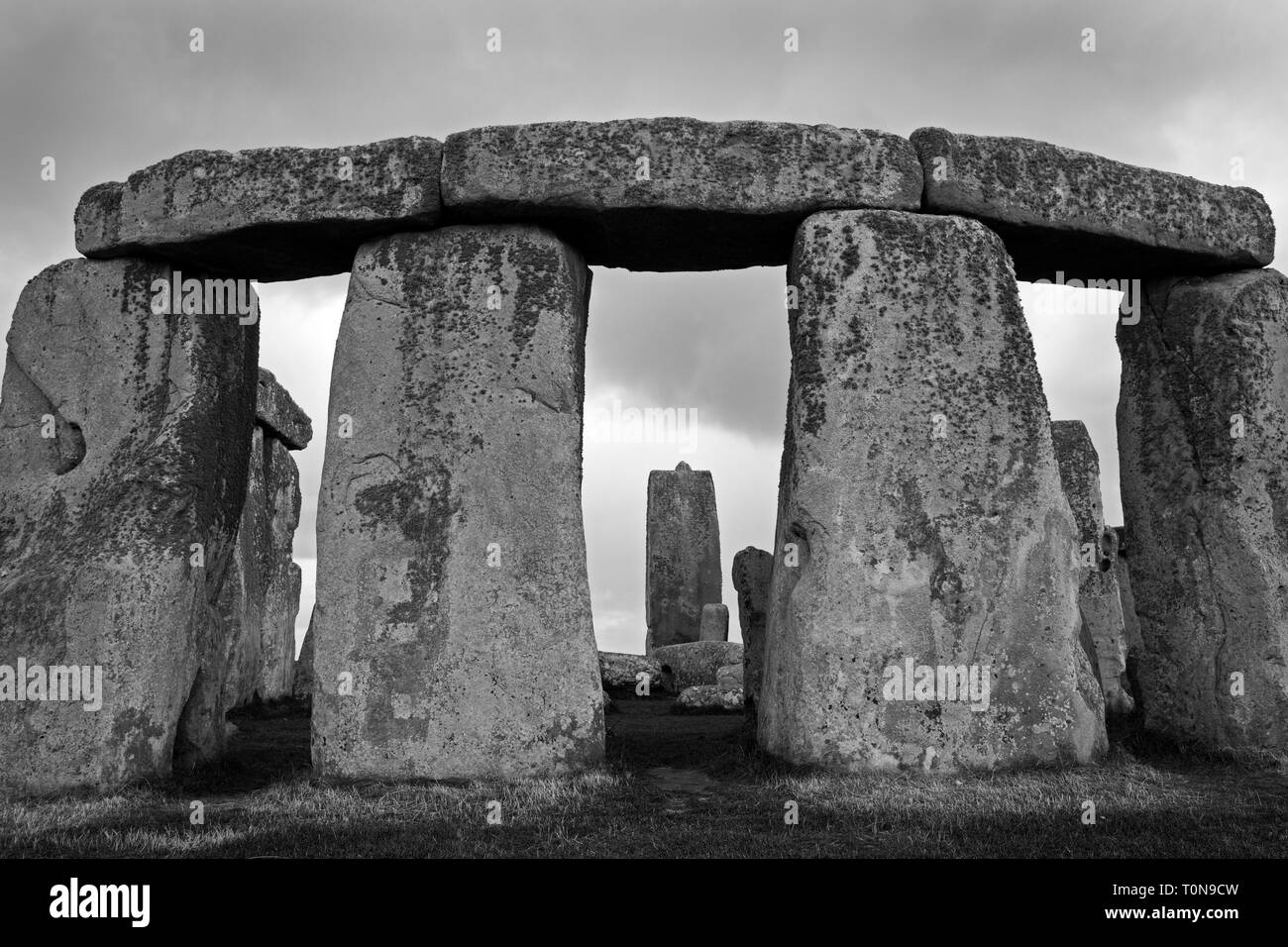 Grossbritannien, England, Wiltshire. Stonehenge Hochsommer trilthon. Stockfoto