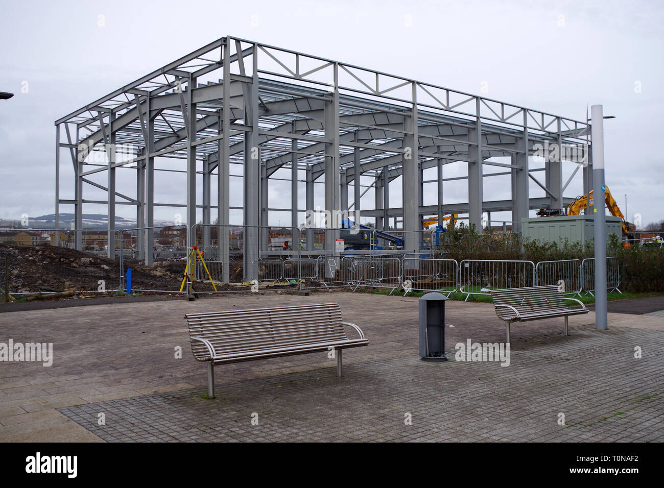 Neue Stahl hergestellte Gebäude errichtet auf dem ehemaligen John Brown's Werft in Clydebank. Stockfoto