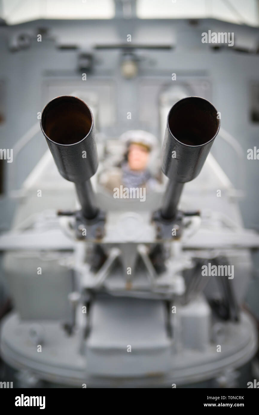 Fässer mit 30-mm-Kanonen von Torpedo Boot Stockfoto