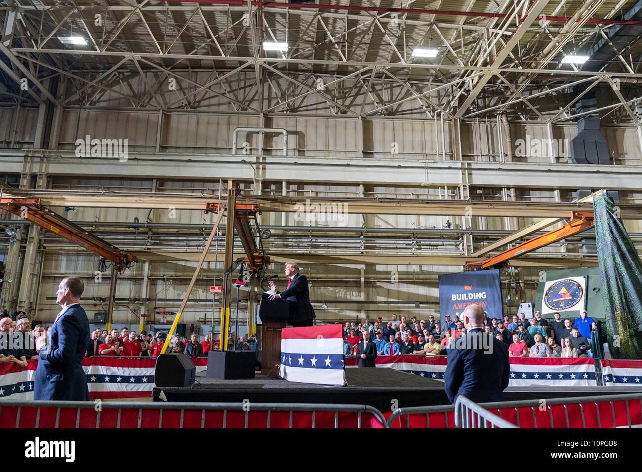 Us-Präsident Donald Trump Adresse Mitarbeiter im Army Tank Anlage des Gemeinsamen Systems Manufacturing Center März 20, 2019 in Lima, Ohio. Stockfoto