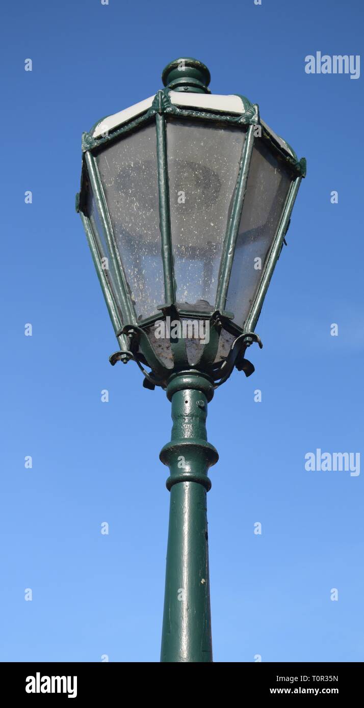 Viktorianische park Lampe auf klaren Tag Stockfoto