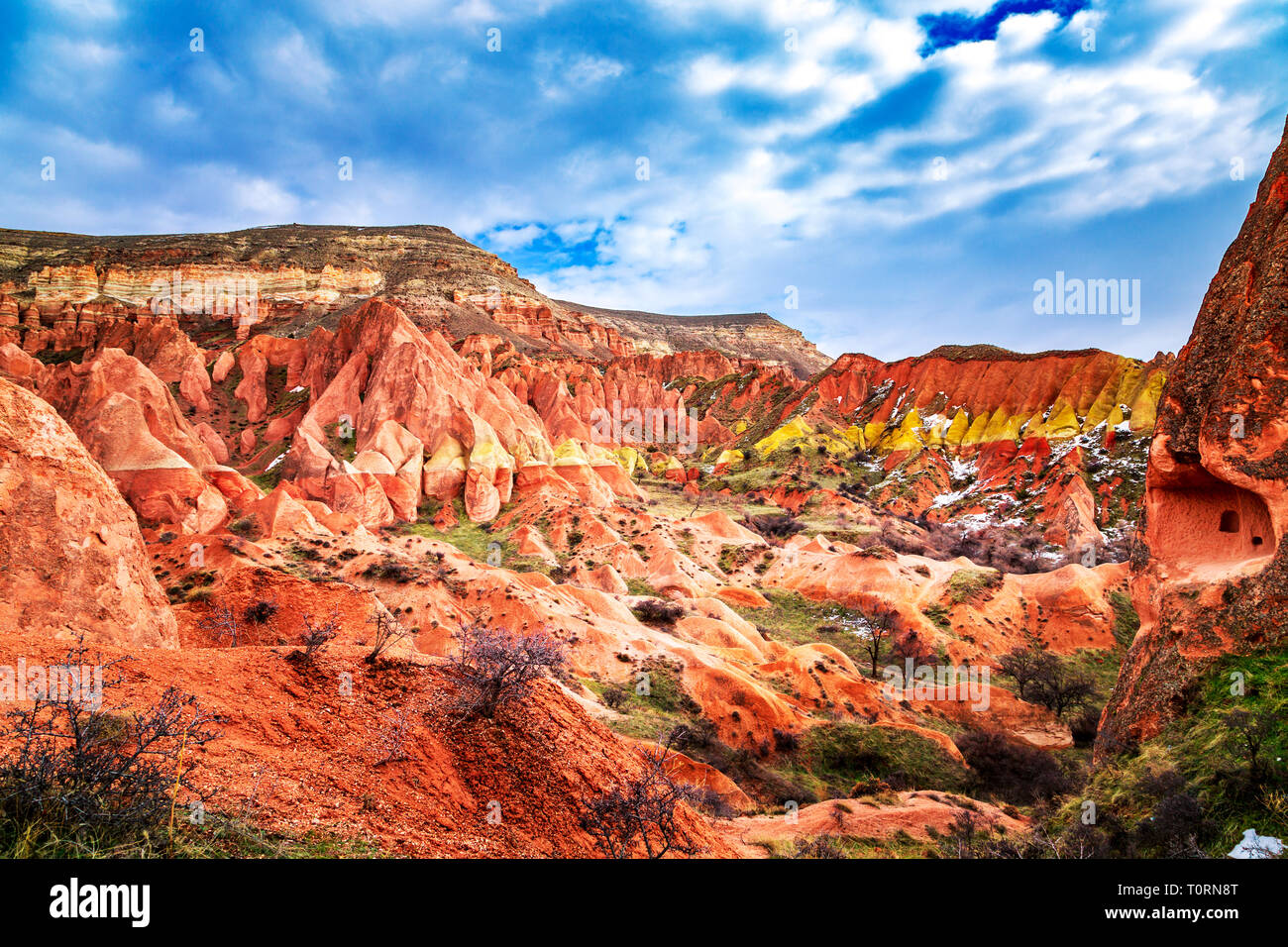 Red Valley in Kappadokien, Türkei. Beeindruckende Berglandschaft. Stockfoto