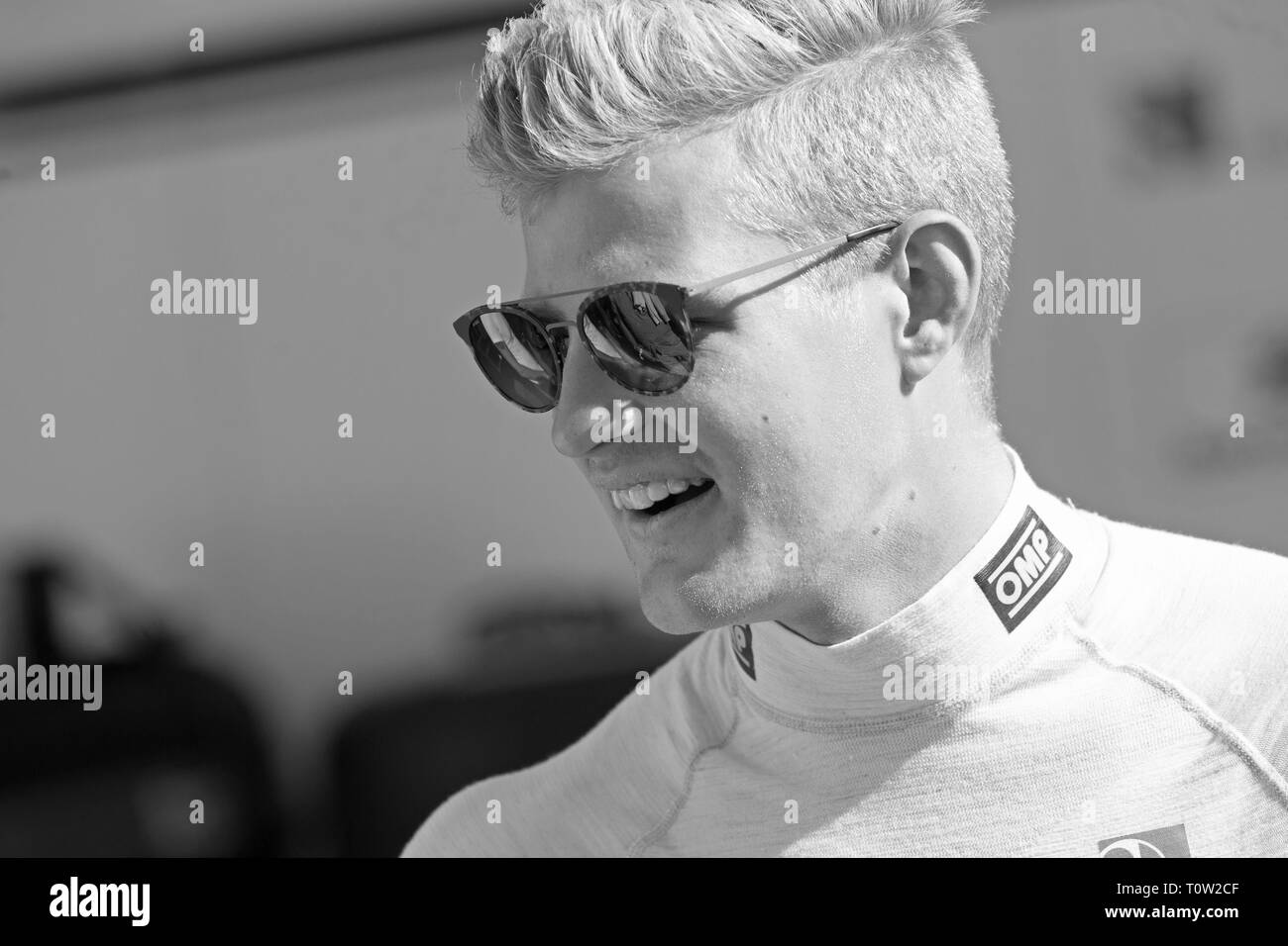 Örebro Örebro, Schweden 20160910 Renntag mit Formel 1-Fahrer Marcus Ericsson, die TEAMBESITZER F1-Wagen im Zentrum von Örebro am Samstag fuhr. Foto Jeppe Gustafsson Stockfoto