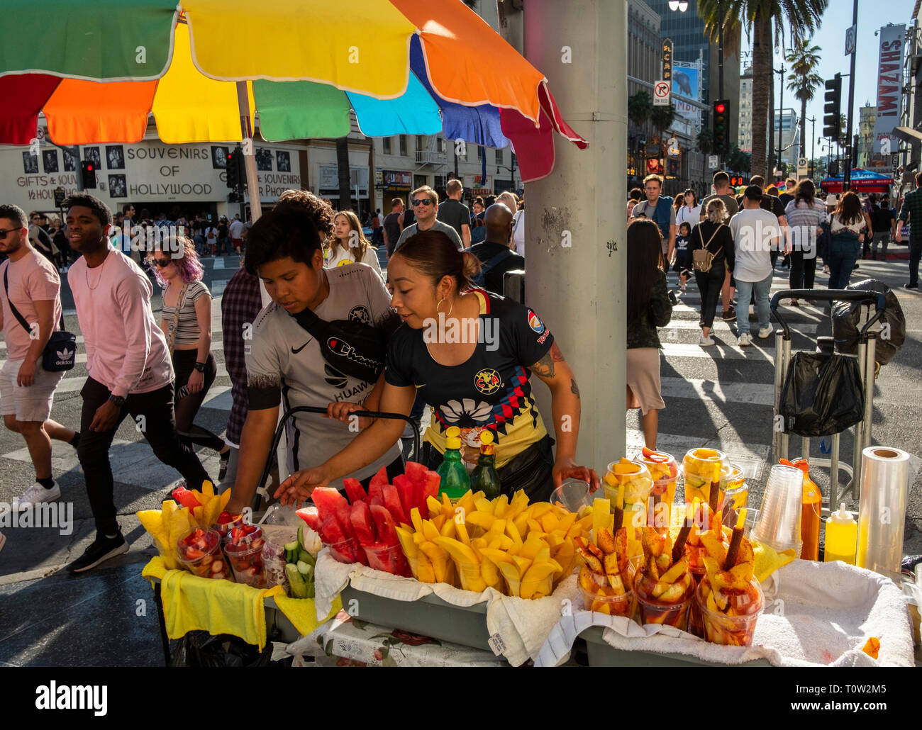 Obst Anbieter auf dem Hollywood Boulevard, Los Angeles, Kalifornien, Vereinigte Staaten von Amerika Stockfoto