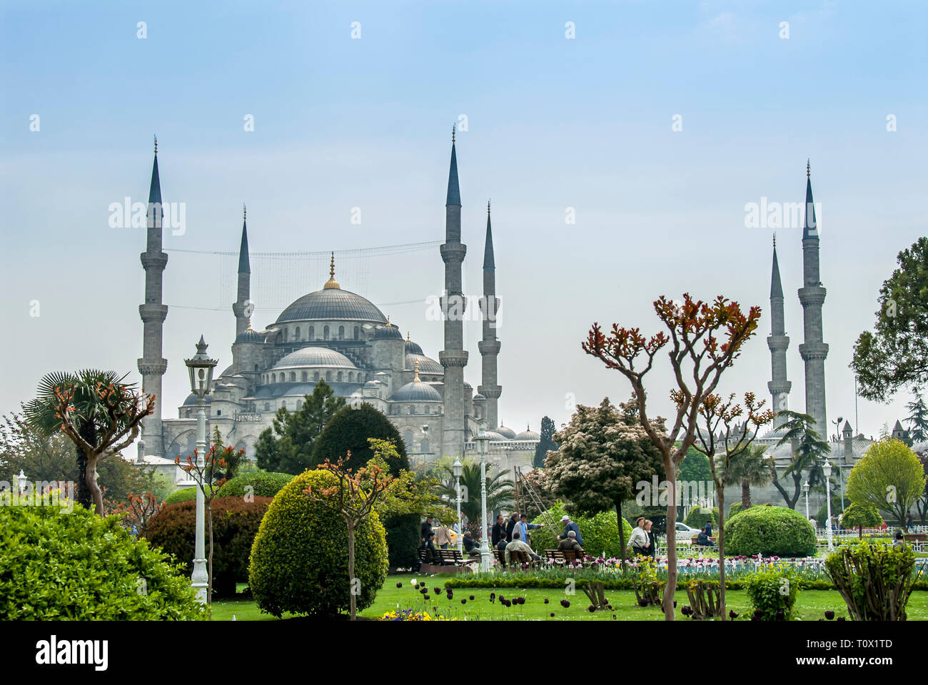 Istanbul, Türkei, 9. Mai 2006: Der Sultan Ahmed Moschee ist eine osmanische Moschee im Stadtteil Fatih Istanbul. Stockfoto