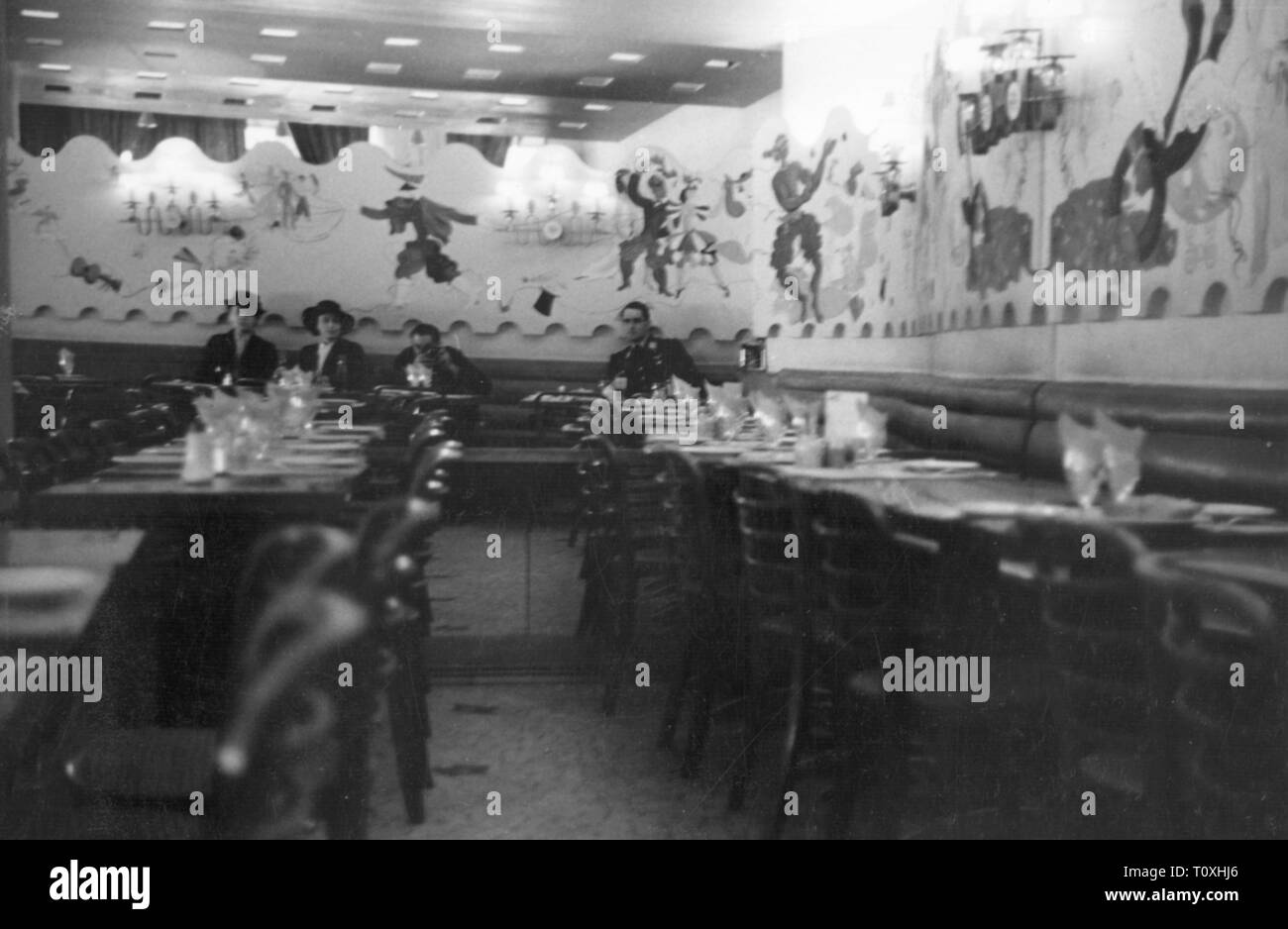 Zweiter Weltkrieg/WWII Deutsche Wehrmacht, Offizier der Luftwaffe (US Air Force) in einer Kugel, ca. 1941 Additional-Rights - Clearance-Info - Not-Available Stockfoto