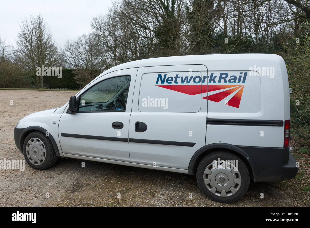 Network Rail Logo auf weißem van Stockfoto
