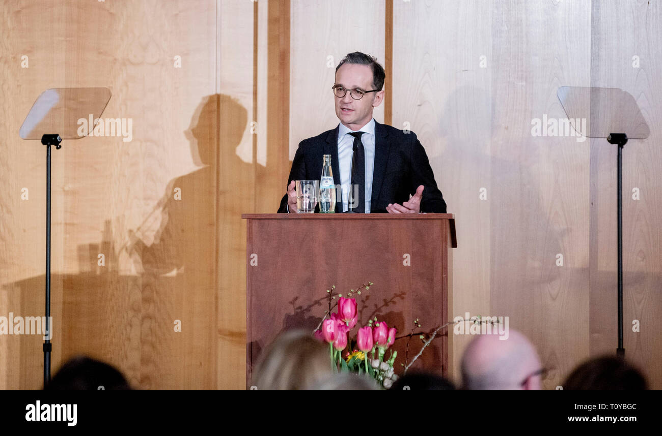 Berlin, Deutschland. 22 Mär, 2019. Heiko Maas (SPD), Außenminister der Bundesrepublik Deutschland, spricht bei der Übergabe von ausländischen Staatssekretär Lindner an seinen Nachfolger Leendertse. Credit: Christoph Soeder/dpa/Alamy leben Nachrichten Stockfoto