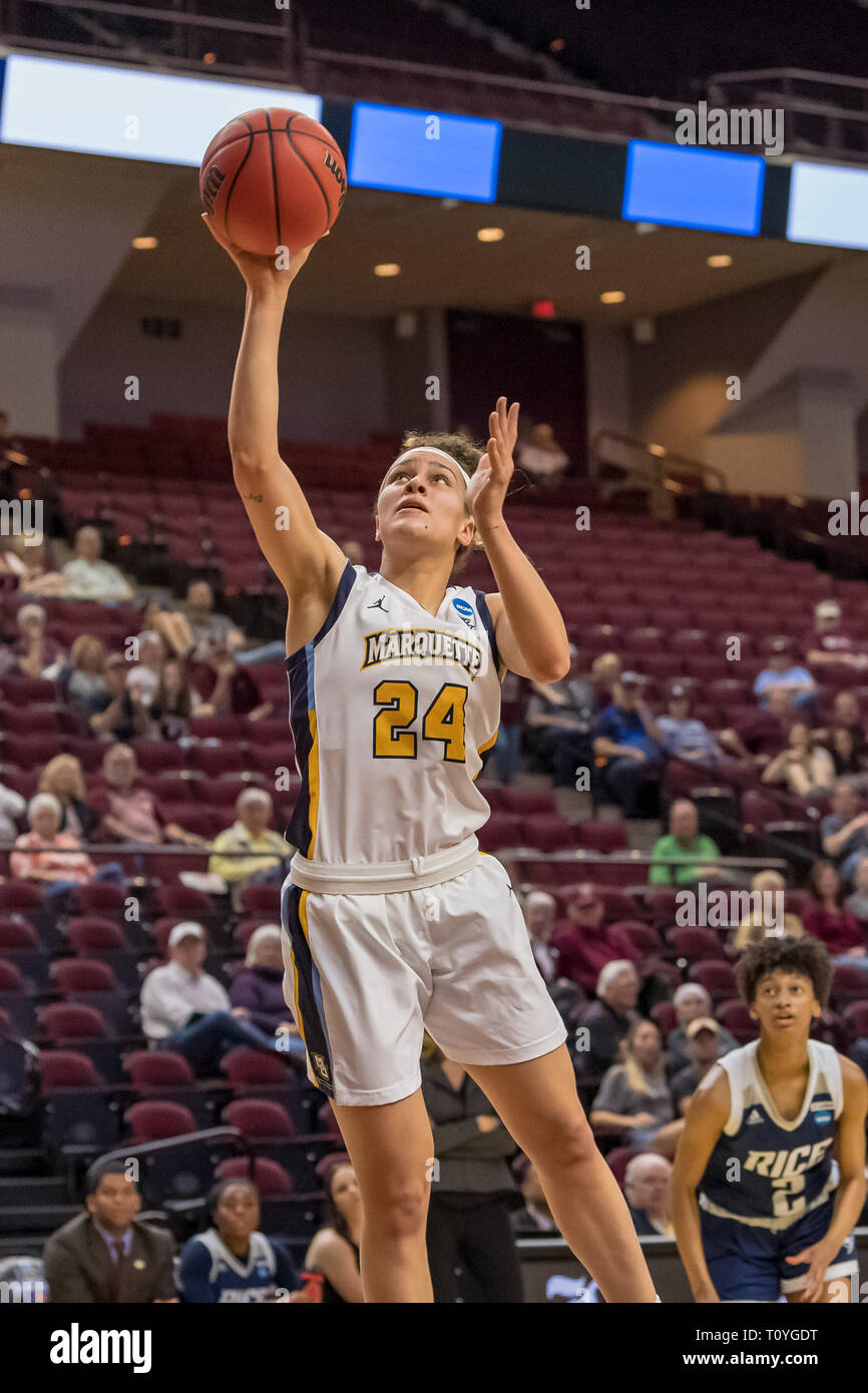 März 22, 2019: Marquette Golden Eagles guard Selena Lott (24) mit dem Stehlen und Korb die Leitung am Ende der ersten Hälfte in der ersten Runde der 2019 NCAA Turnier am Schilf Arena in College Station, TX, USA dann Kerbe an der Hälfte Marquette führt Reis20-19© Maria Lysaker/CSM Stockfoto