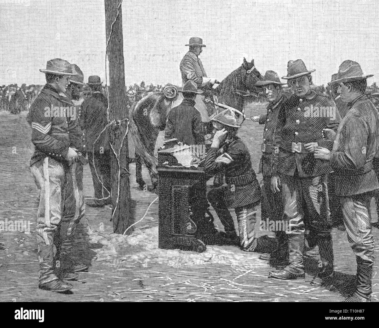 Spanisch-amerikanischen Krieg von 1898, Feld Telefon der amerikanischen militärischen Kommunikation, Holzstich, 1898, spanisch-amerikanischen, Militär, Soldaten, soldier, Armee, Streitkräfte, United States Army Signal Corps, Telefon, Telefon, Telefone, Telefone, Kampagne, Kampagnen, Technik, Telekommunikation, Telekommunikation, Telecom, der Transfer von Informationen, Kommunikation, Kabel, Telefon Kabel, USA, Vereinigte Staaten von Amerika, Menschen, aus dem 19. Jahrhundert, Krieg, Kriege, militärische Kommunikation, Signale, historische, geschichtliche, künstlerische Urheberrecht nicht gelöscht werden Stockfoto