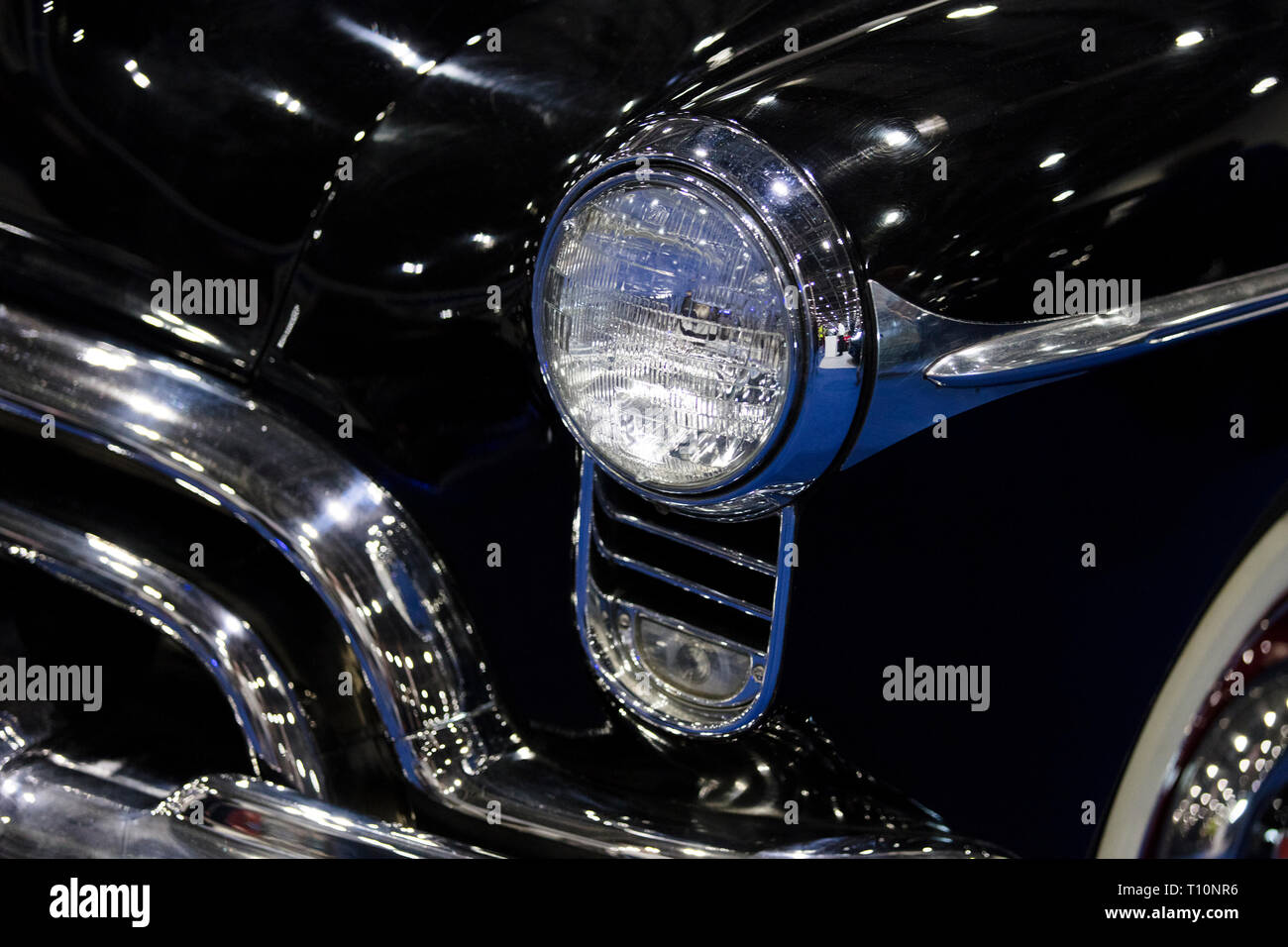 Eine Nahaufnahme eines klassischen Oldtimer Scheinwerfer Stockfoto