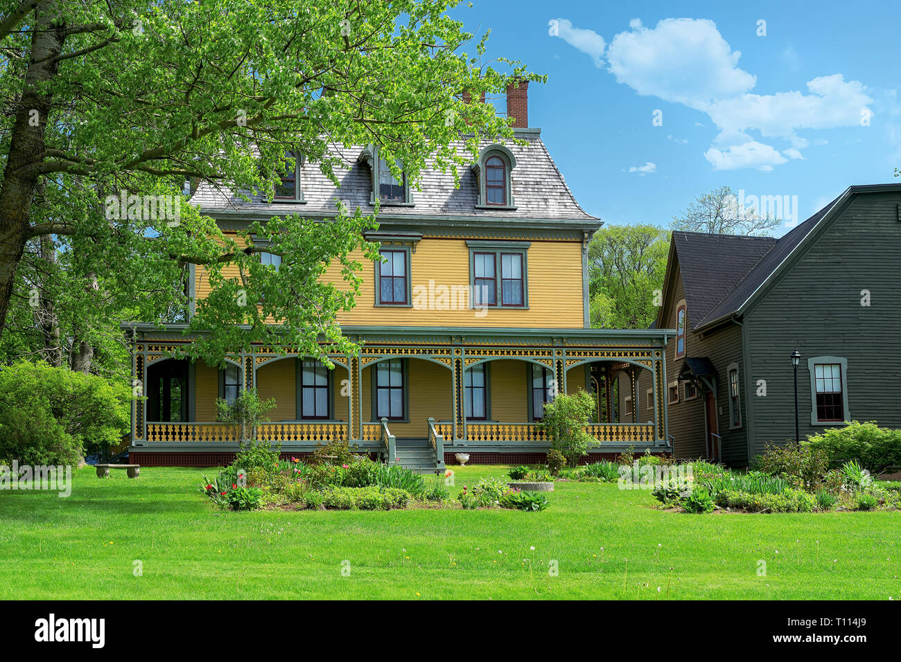 Beaconsfield Historic House ist in Charlottetown, Prince Edward Island, Kanada. Dieses schöne viktorianische Haus wurde in 1877 gebaut. Stockfoto