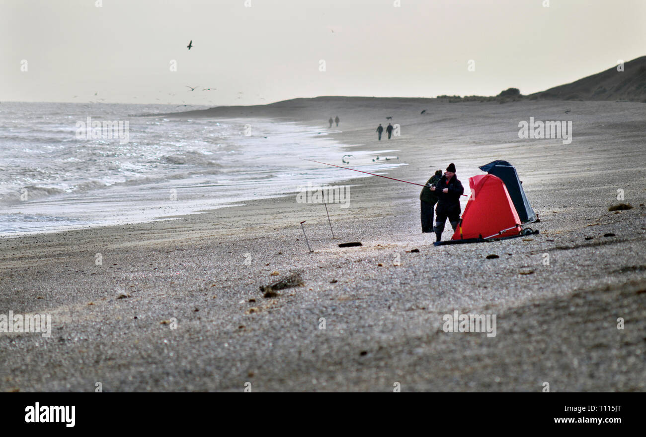 Strand Fischer bis Angriff auf Sizewell Strand Suffolk UK spät axfternoon im Januar Stockfoto