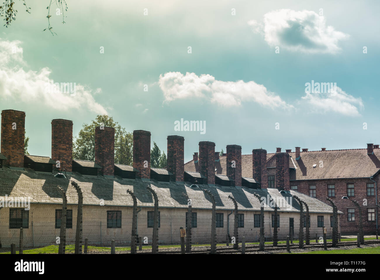 Schornsteine der Gebäude, in denen die Körper der Toten Juden in die Konzentrationslager von Auschwitz und Birkenau in Polen verbrannt wurden, Stockfoto