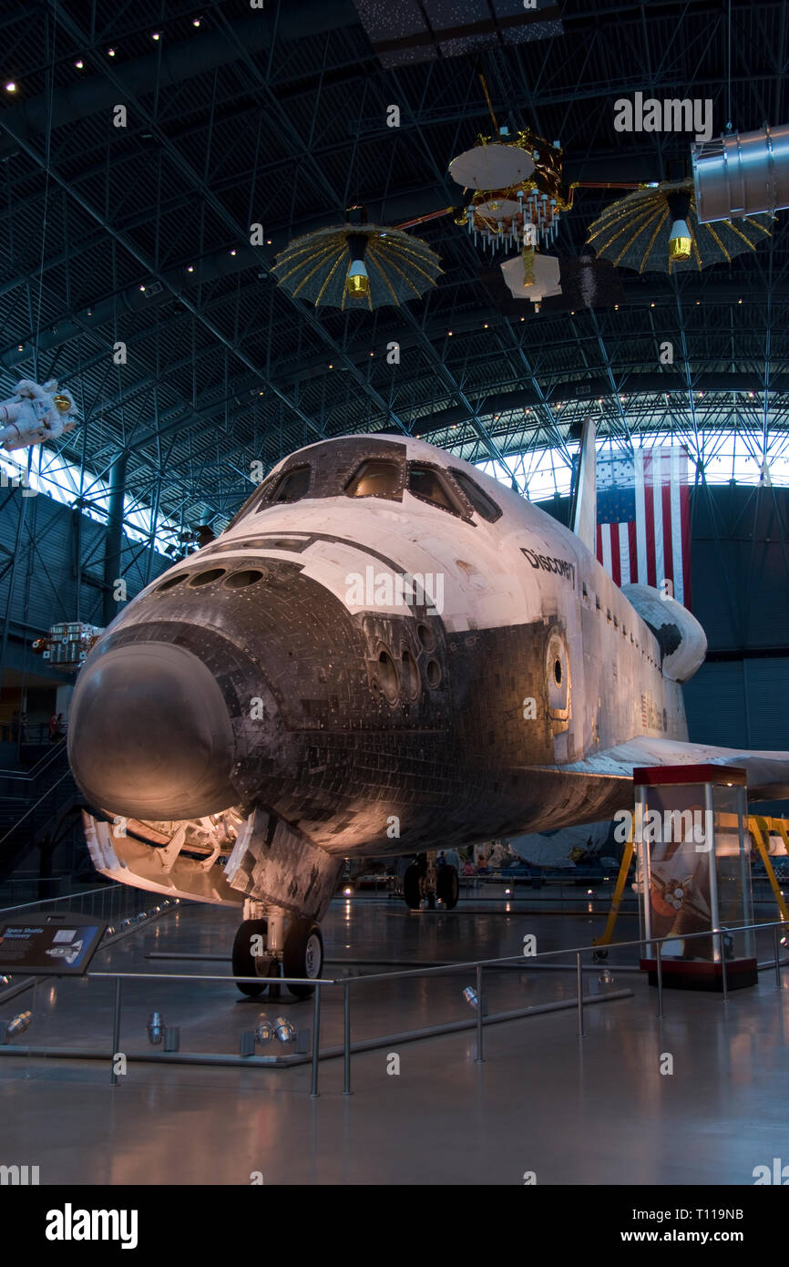 James mcdonnell space hangar -Fotos und -Bildmaterial in hoher ...