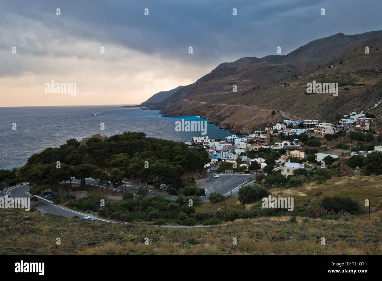 An der felsigen Küste rund um Dorf Chora Sfakion, Süd-West-Küste der Insel Kreta, Griechenland Stockfoto