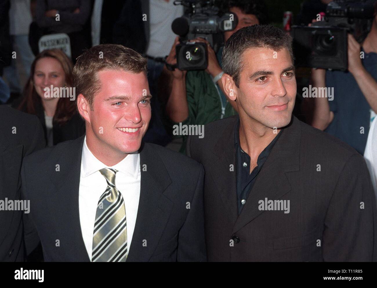 LOS ANGELES, Ca. Juni 12, 1997, 'Batman und Robin' stars Chris O'Donnell & George Clooney bei der Weltpremiere in Los Angeles. Stockfoto